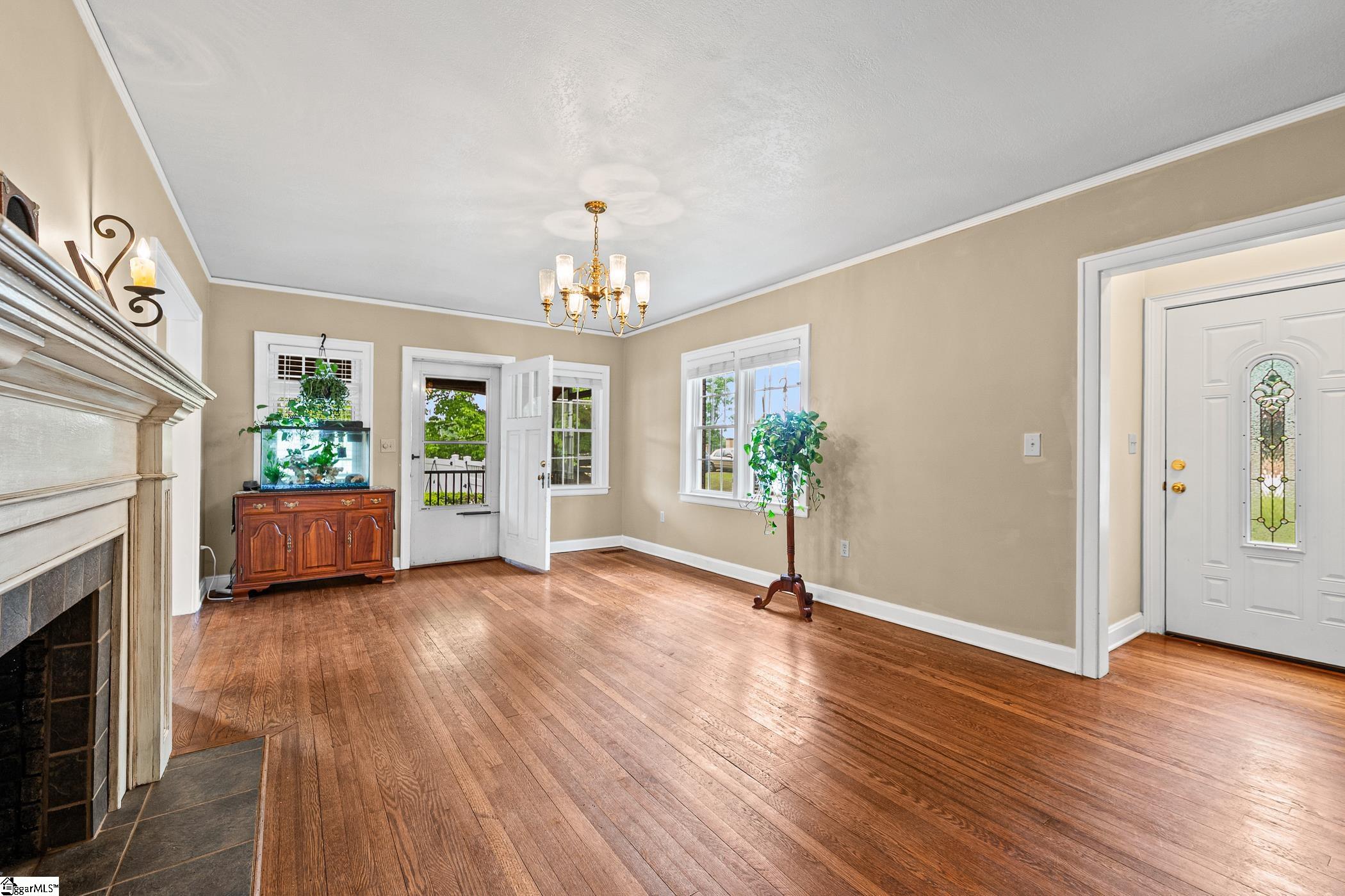 709 W Main Street, Pickens SC 29671