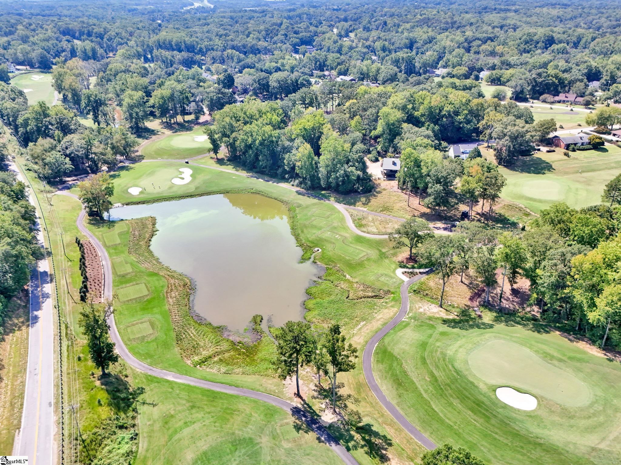 Photo 4 of Single family home for sale at 204 Fishbrook Way, Simpsonville, SC 29681 | MLS# 1604284 | Listing updated on 2026-09-19