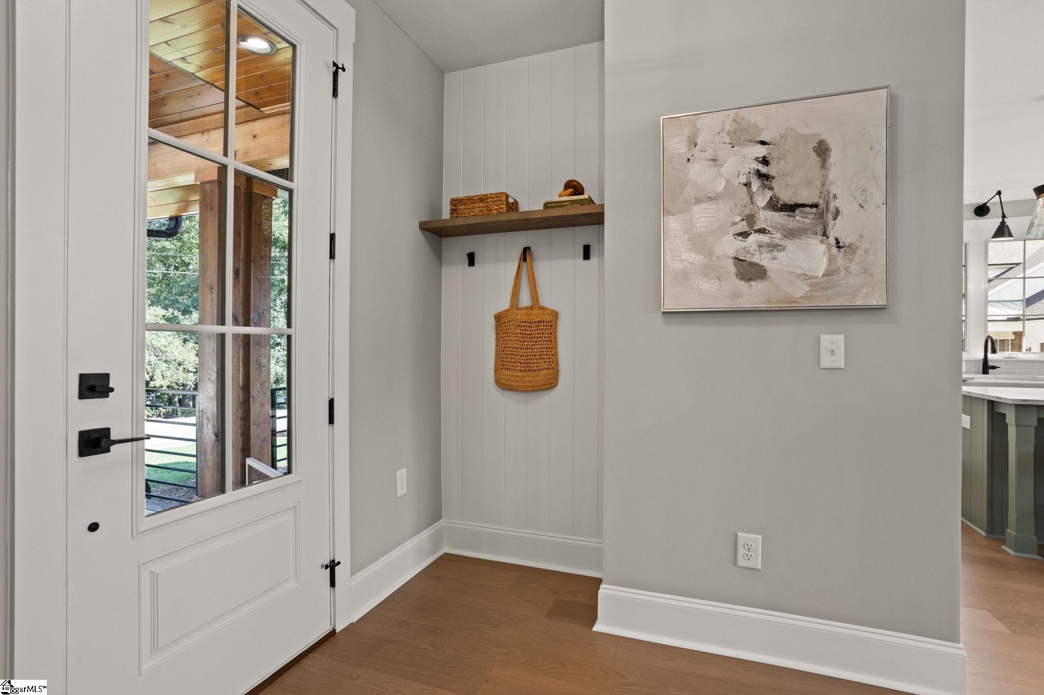 Photo 3 of Single family home for sale at 208 Forest Park Dr, Simpsonville, SC 29681 | MLS# 1604287 | Listing updated on 2026-09-19