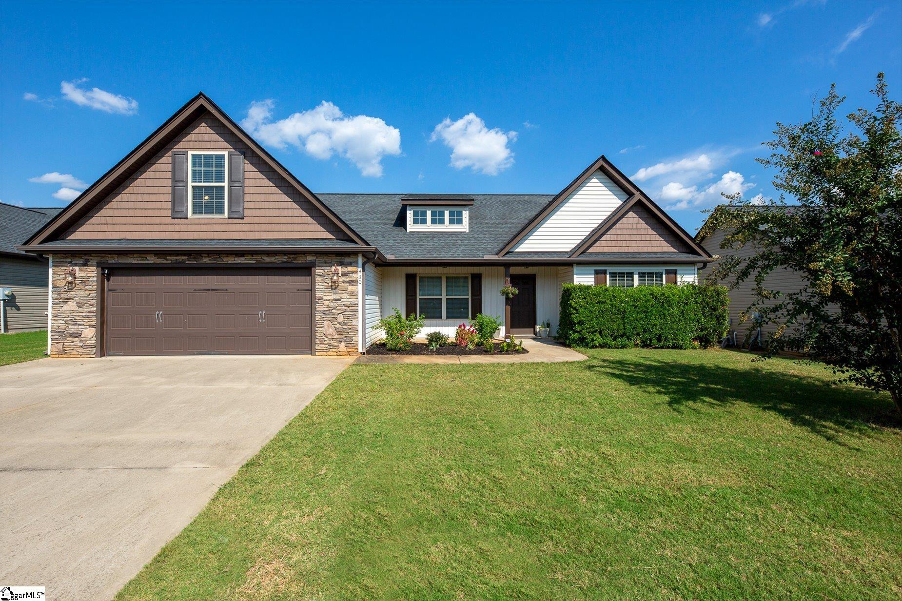 Single family home for sale at 430 Peaksview Dr, Simpsonville, SC 29681 | MLS# 1604293