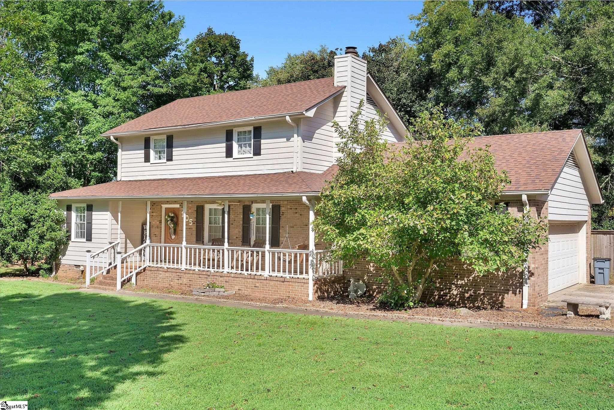 Photo 3 of Single family home for sale at 105 Sunset Ct, Easley, SC 29642 | MLS# 1604302 | Listing updated on 2026-09-20