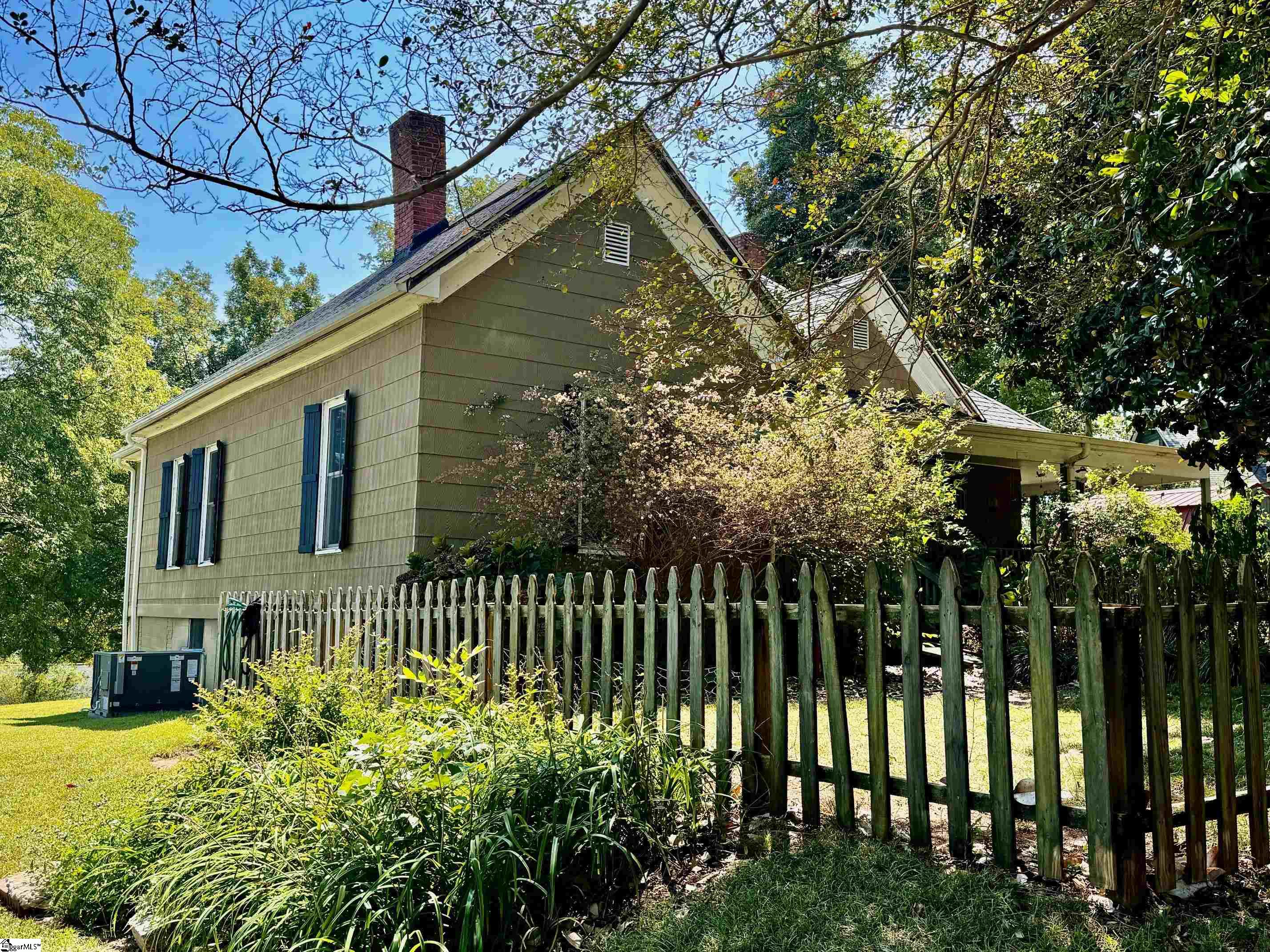 206 Greenwood Street
