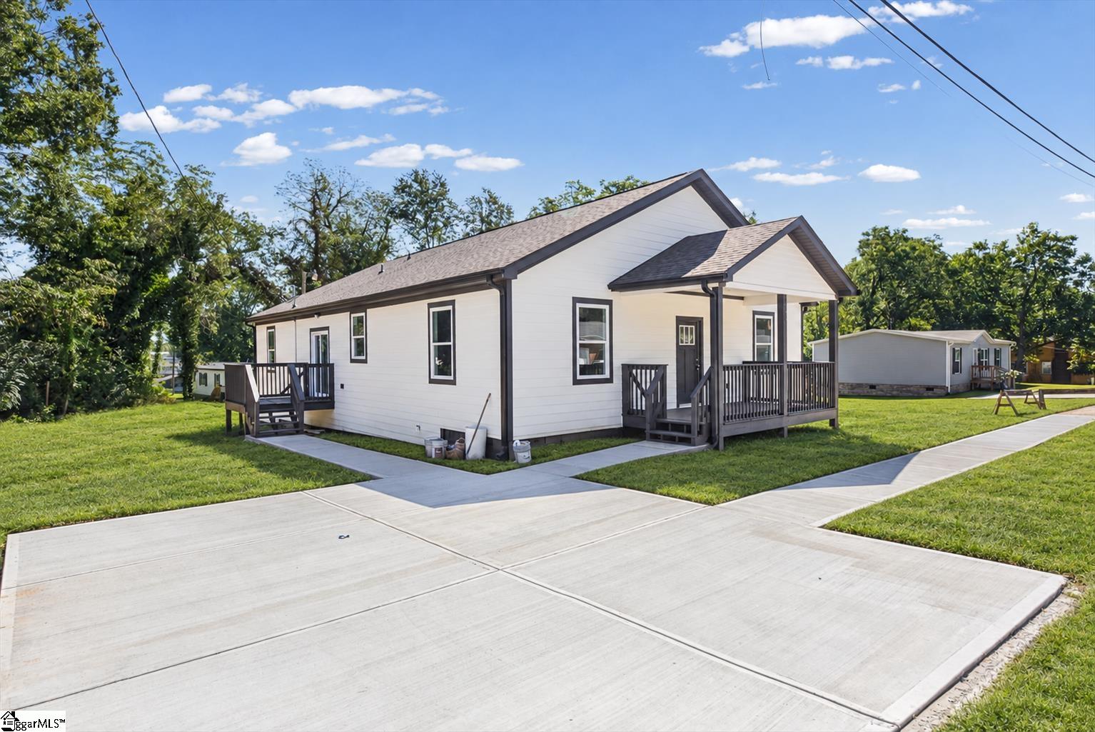 Single family home for sale at 110 Lowe St, Union, SC 29379 | MLS# 1604380