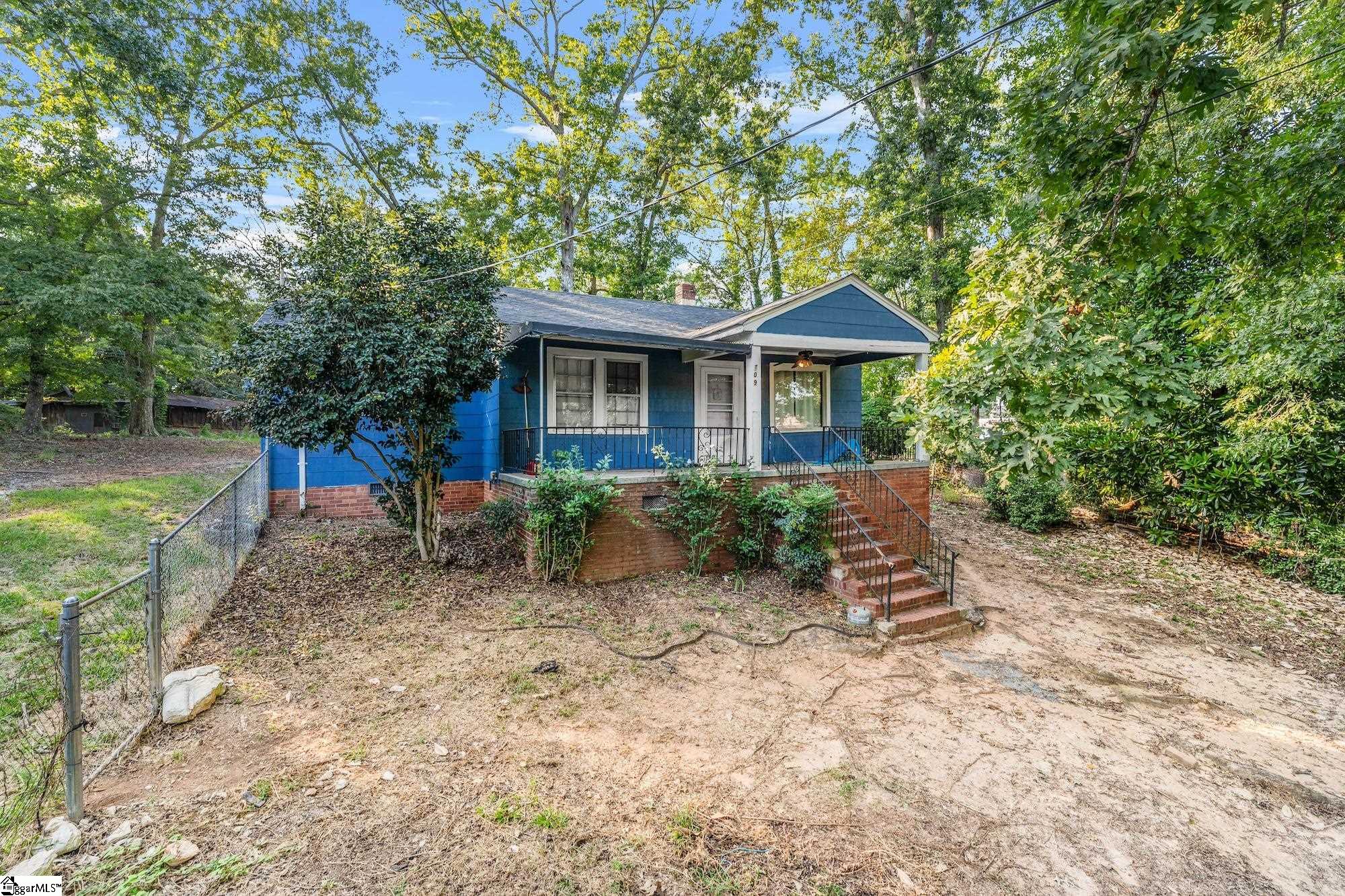 109 Brookside Circle