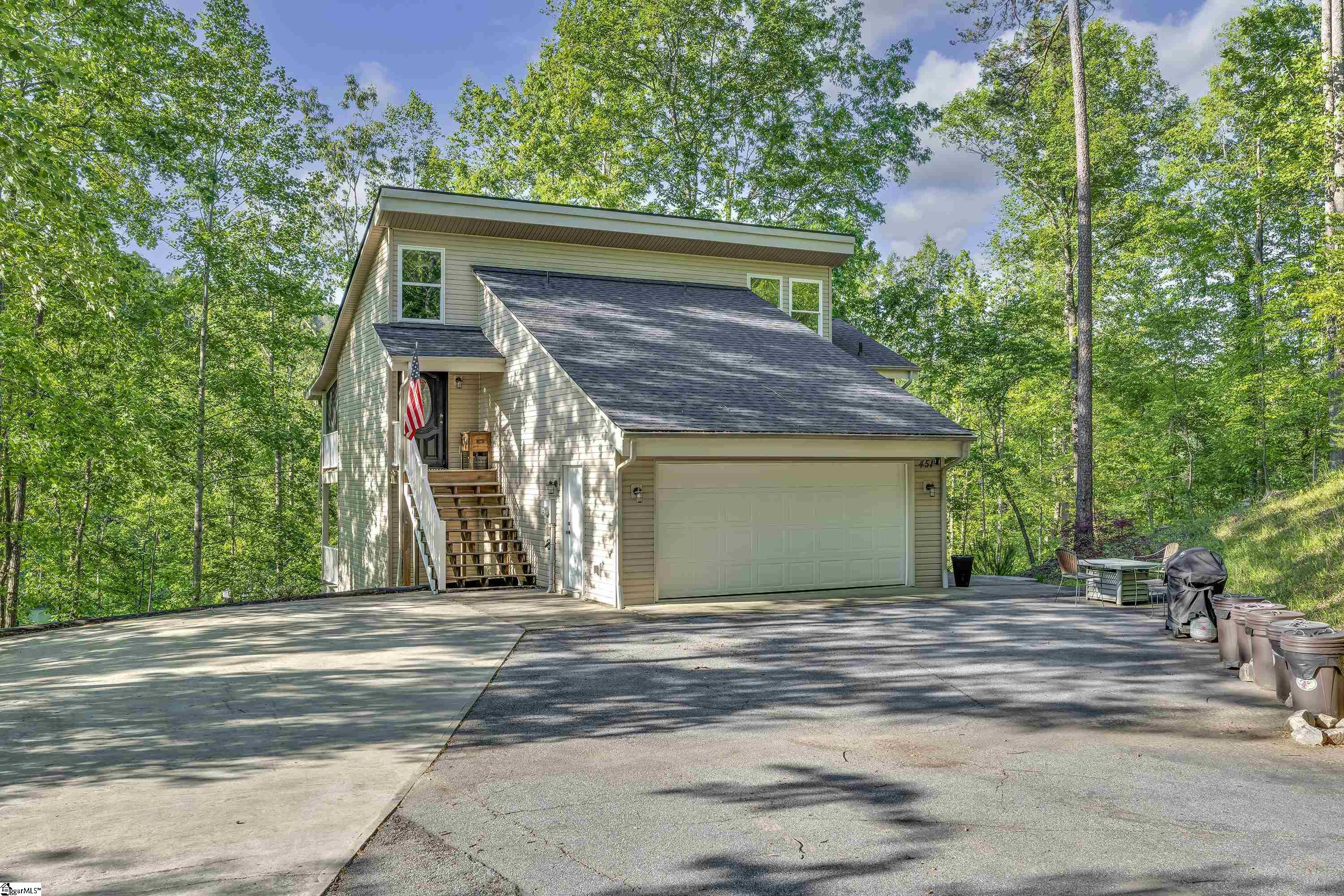 Single family home for sale at 451 Cedar Crk Rd, Sunset, SC 29685 | MLS# 1604385
