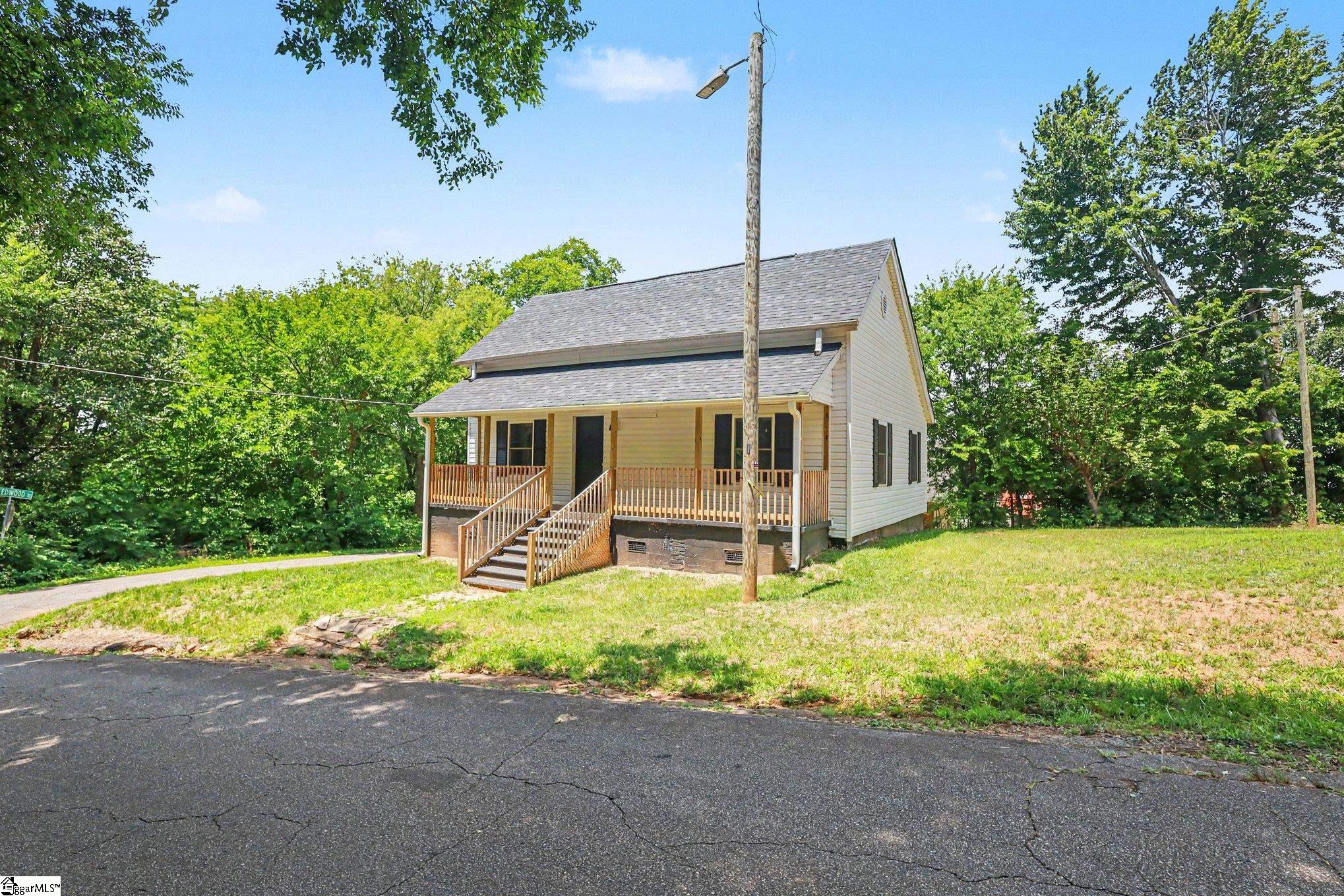 586 Hickory Drive