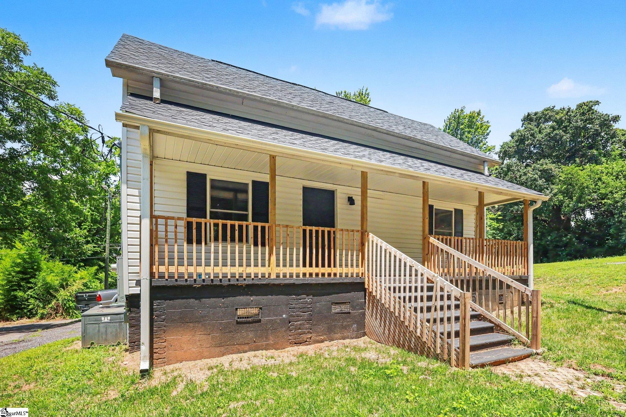 586 Hickory Drive