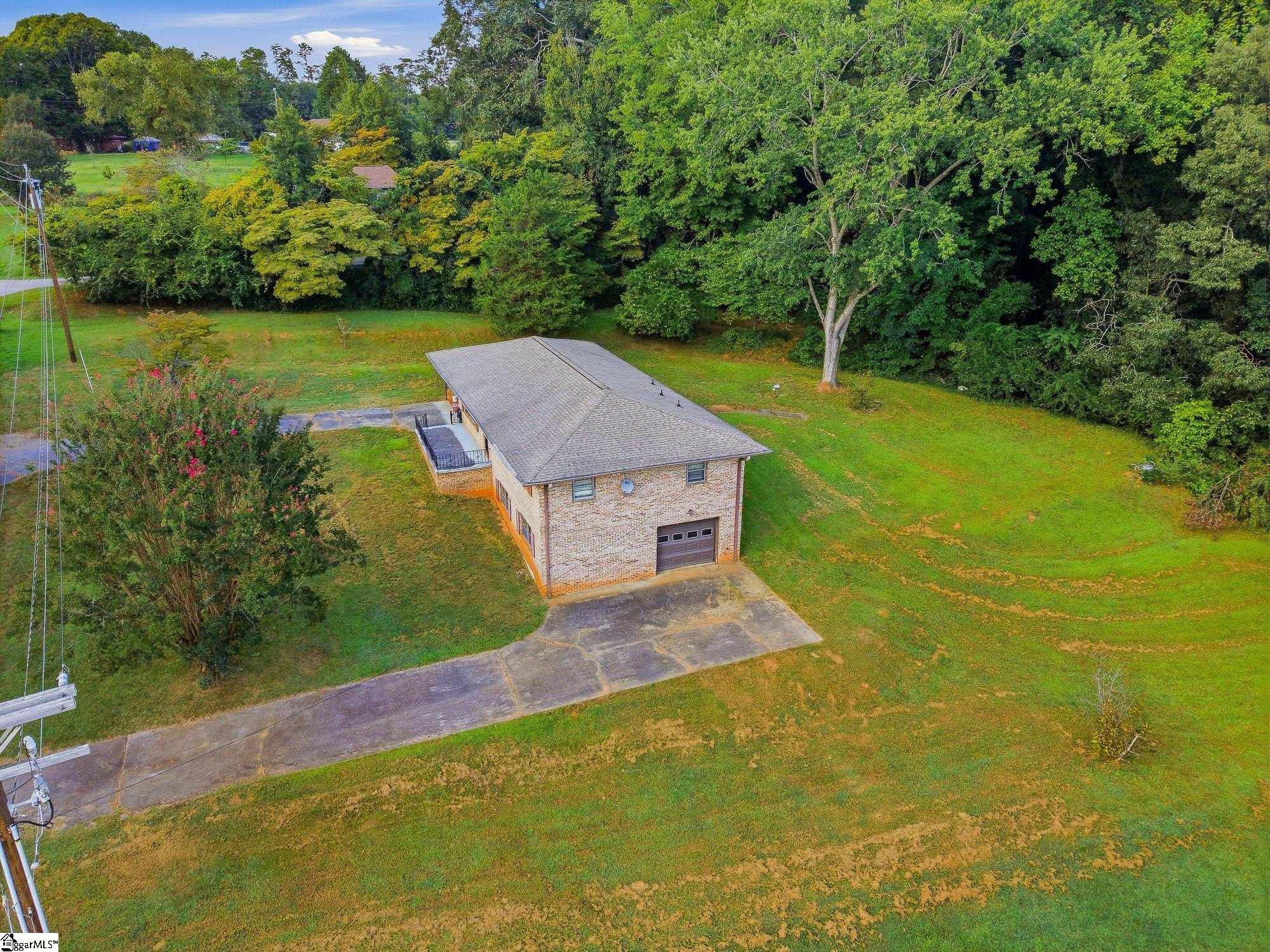 108 Apple Drive