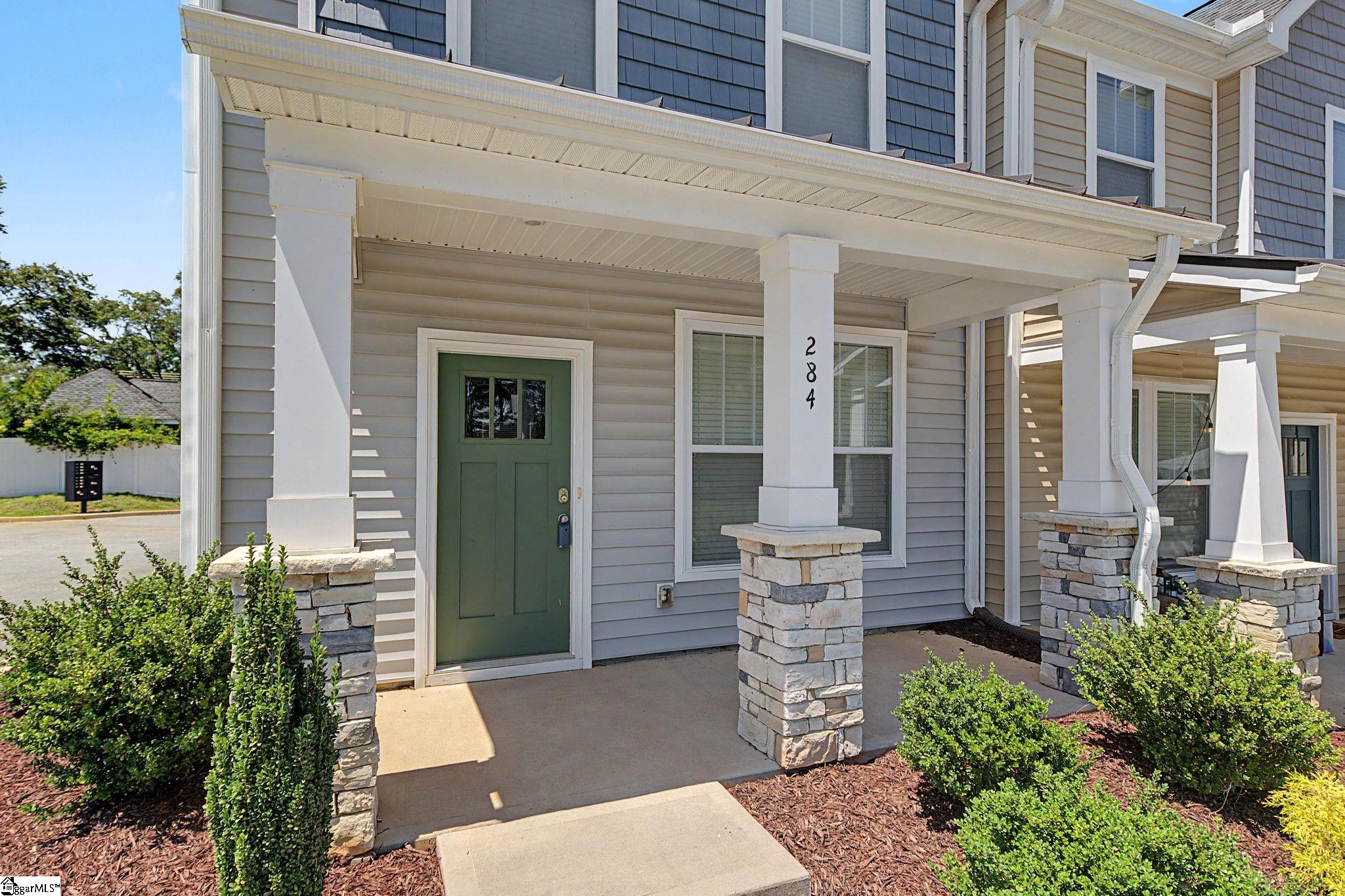 Photo 3 of Townhouse for sale at 284 E Hayne St, Woodruff, SC 29388 | MLS# 1604507 | Listing updated on 2026-09-23