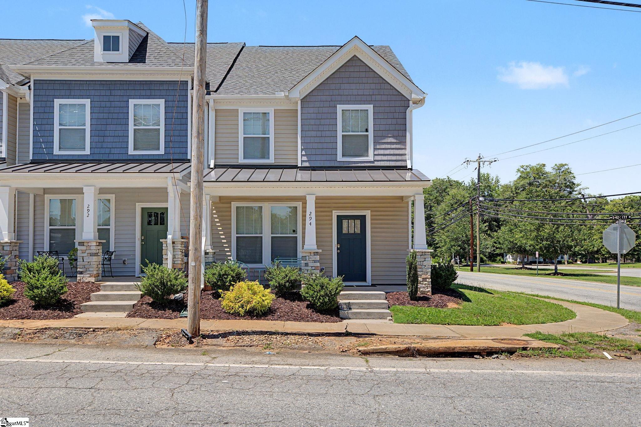 Photo 3 of Townhouse for sale at 294 E Hayne St, Woodruff, SC 29388 | MLS# 1604508 | Listing updated on 2026-09-23