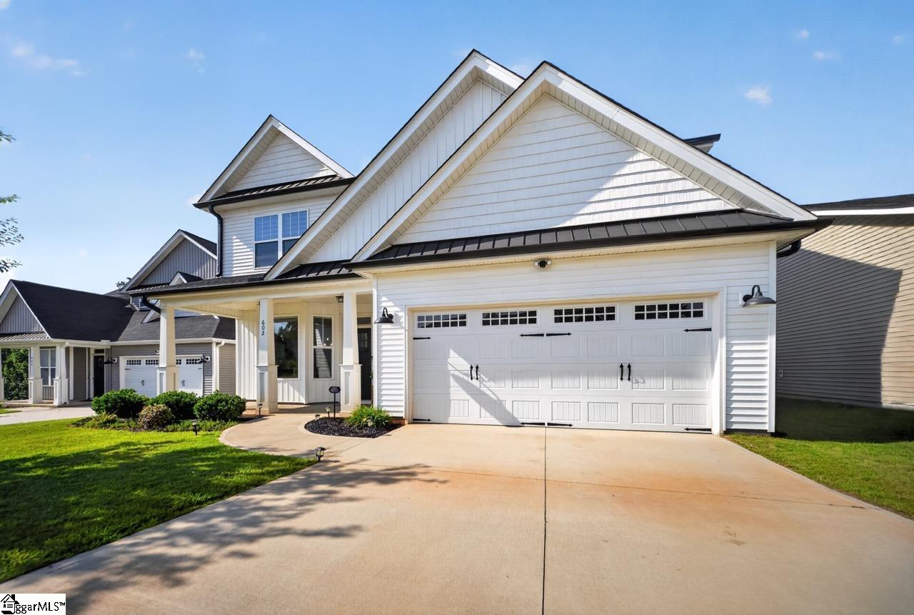 602 River Trace Loop