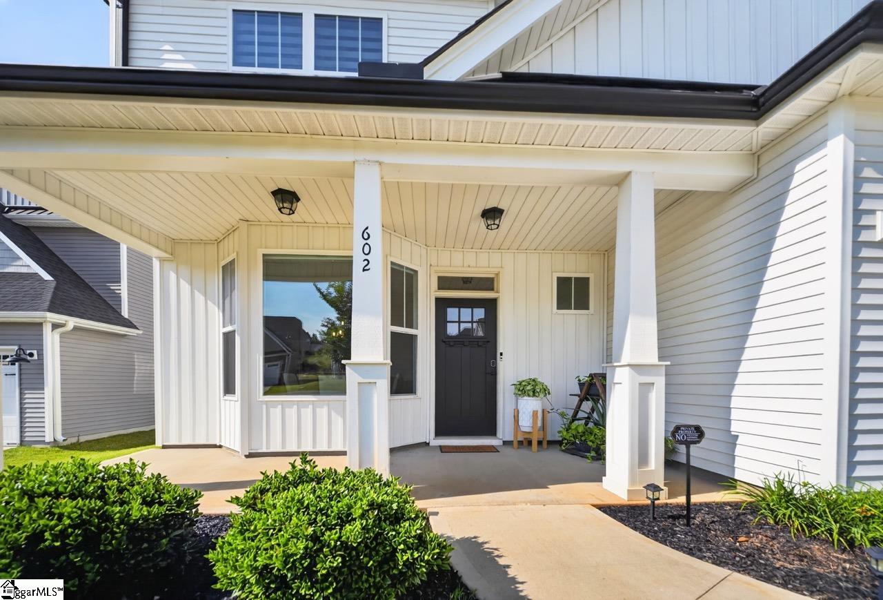 602 River Trace Loop