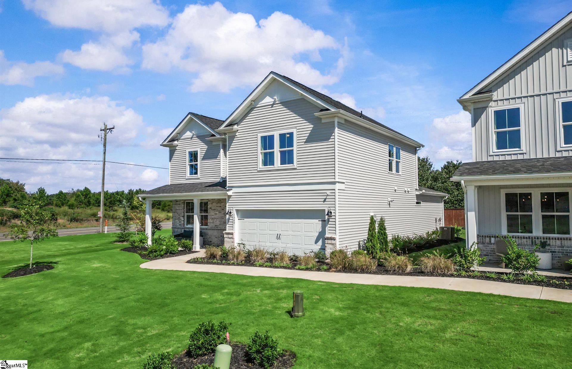 Photo 3 of Single family home for sale at 1075 Tyger Branch Dr #43, Moore, SC 29369 | MLS# 1604619 | Listing updated on 2026-09-23