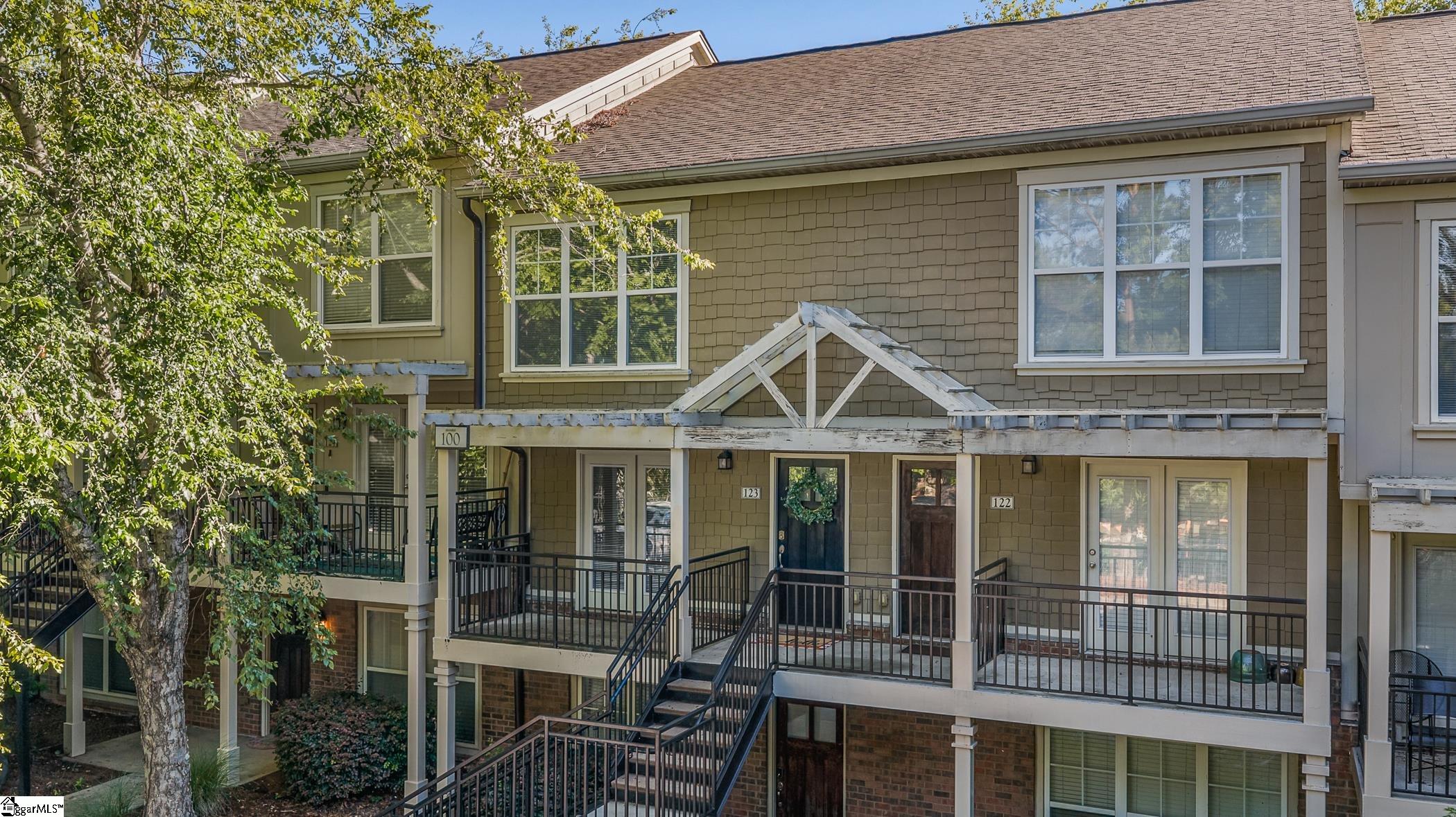 833 Old Greenville Highway
