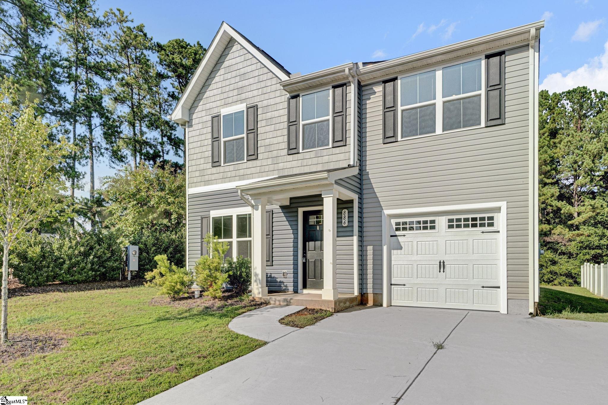 886 Cranbrook Drive