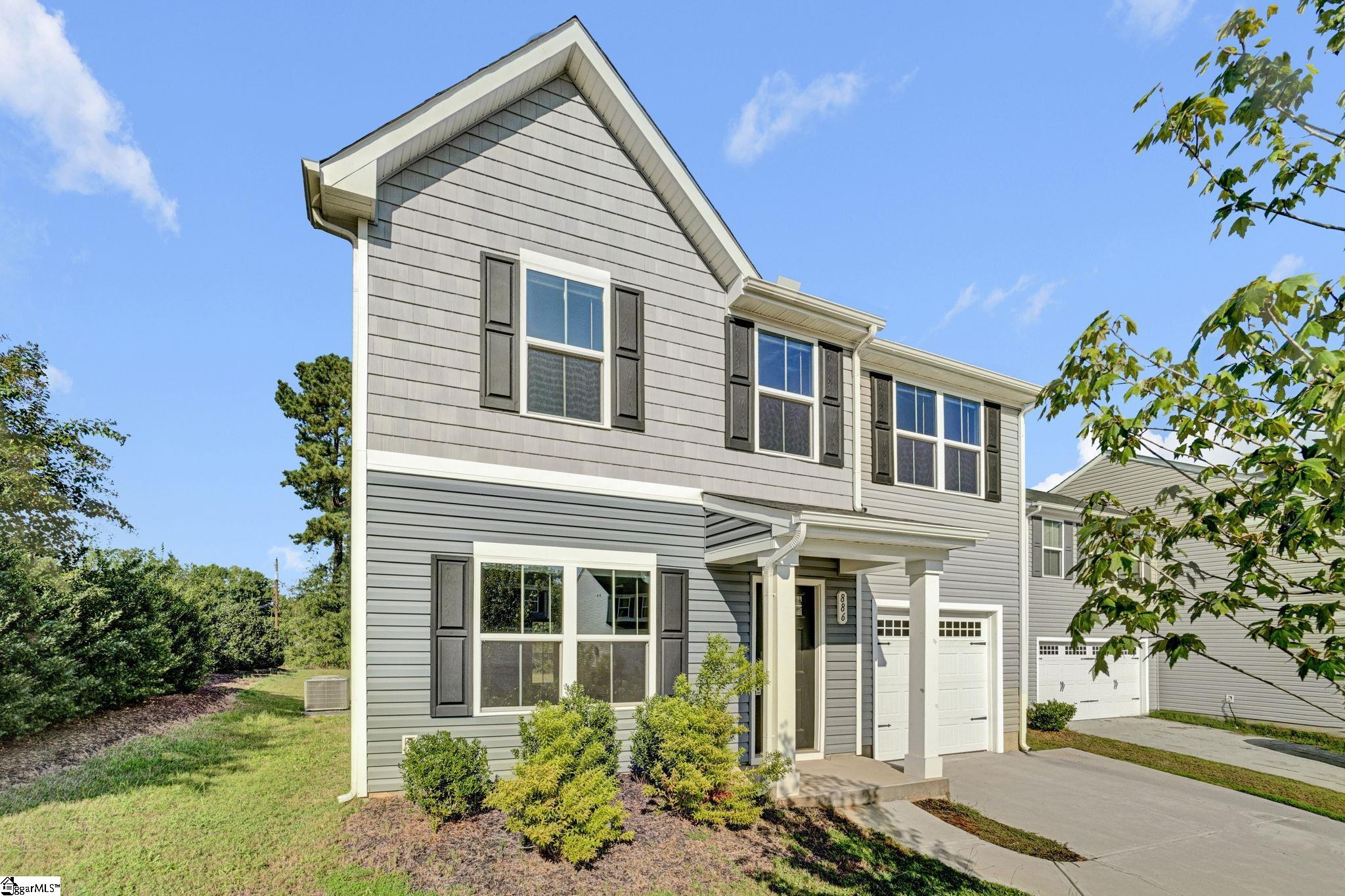 886 Cranbrook Drive