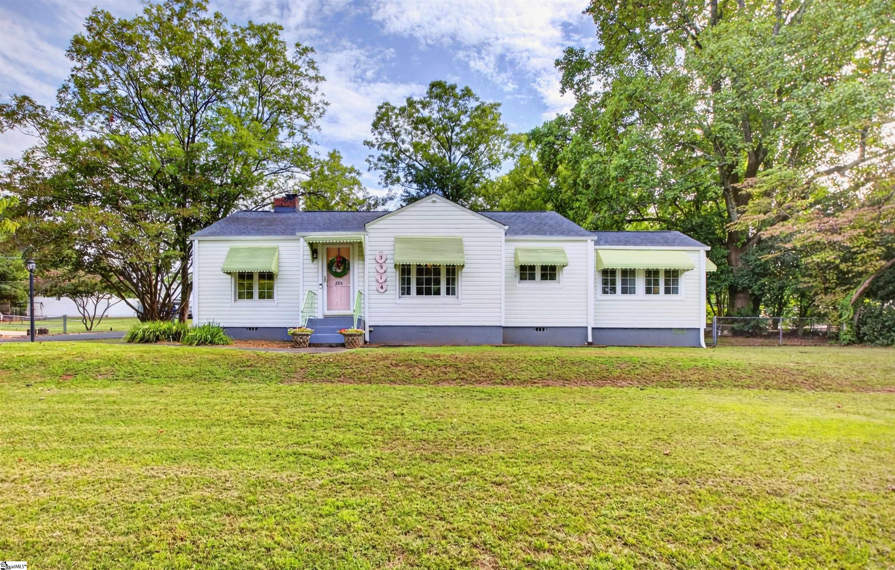 Photo 1 of Single family home for sale at 3914 Brushy Crk Rd, Greer, SC 29650 | MLS# 1604676 | Listing updated on 2026-09-24