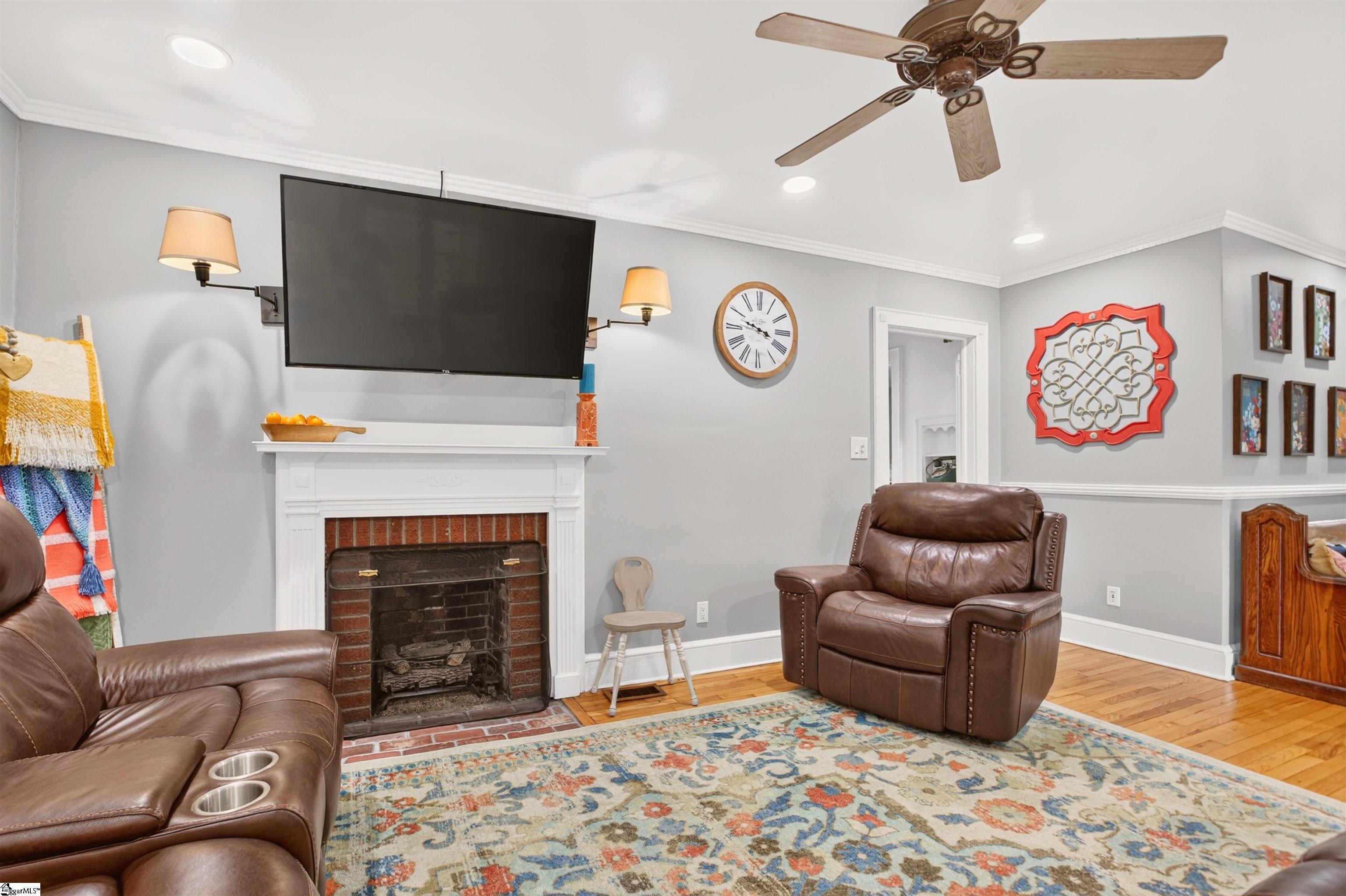 Photo 4 of Single family home for sale at 3914 Brushy Crk Rd, Greer, SC 29650 | MLS# 1604676 | Listing updated on 2026-09-24