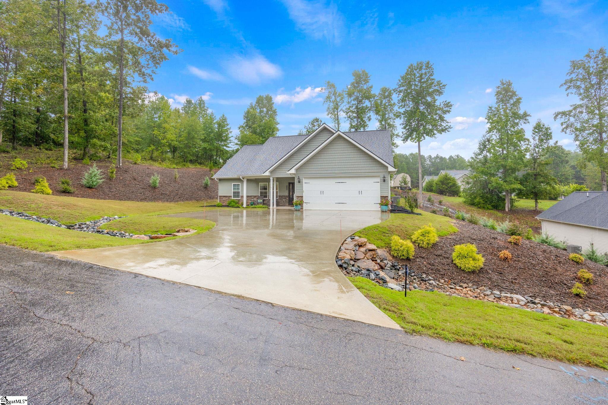 475 Twin View Drive