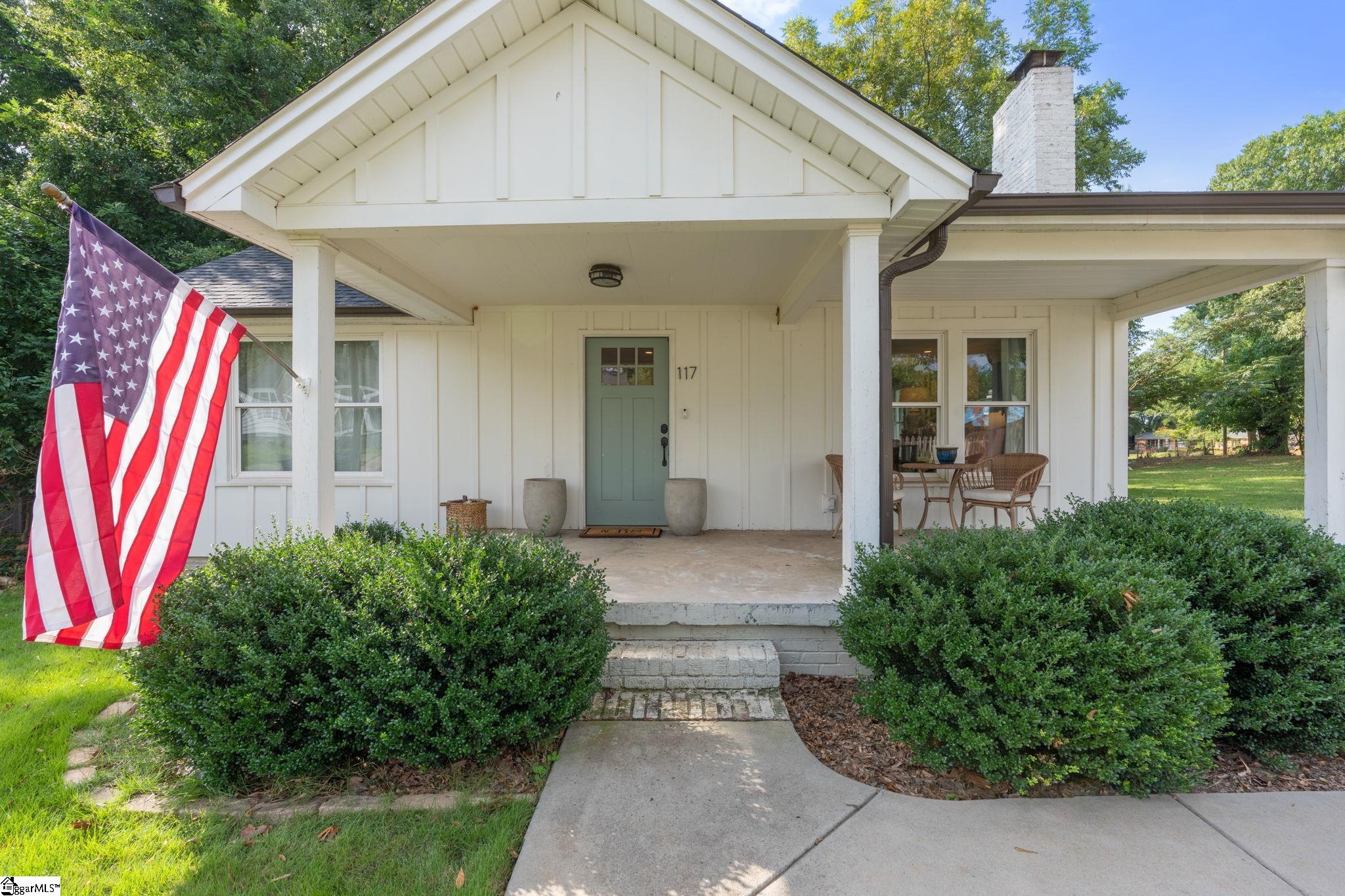 Photo 1 of Single family home for sale at 117 Monteith Cir, Greenville, SC 29605 | MLS# 1604729 | Listing updated on 2026-09-24