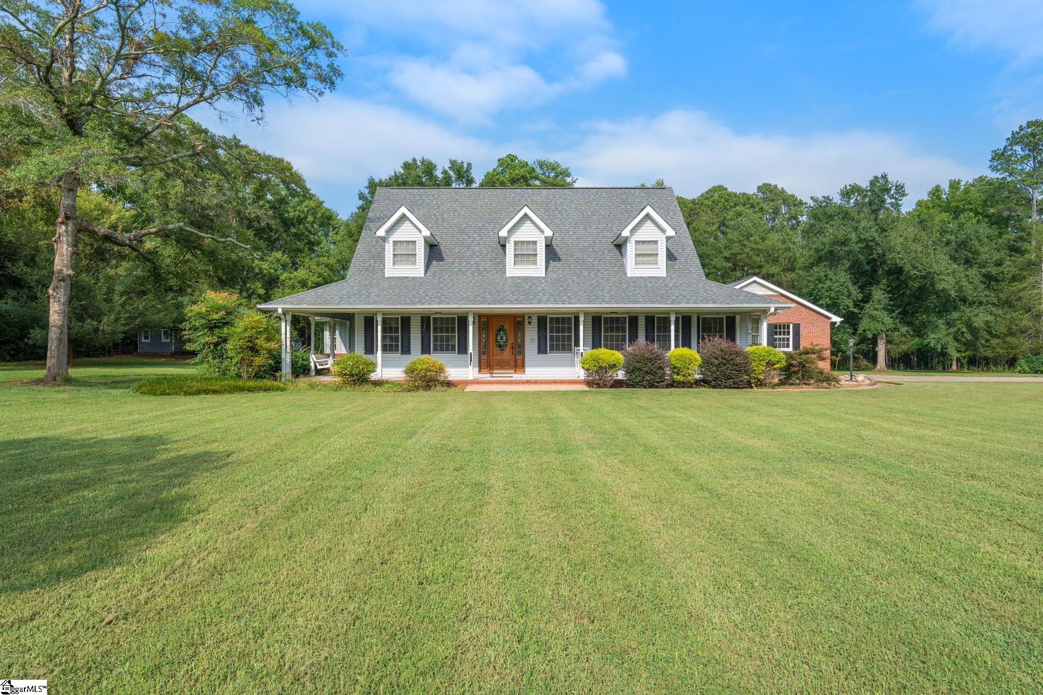 1100 Pine Knoll