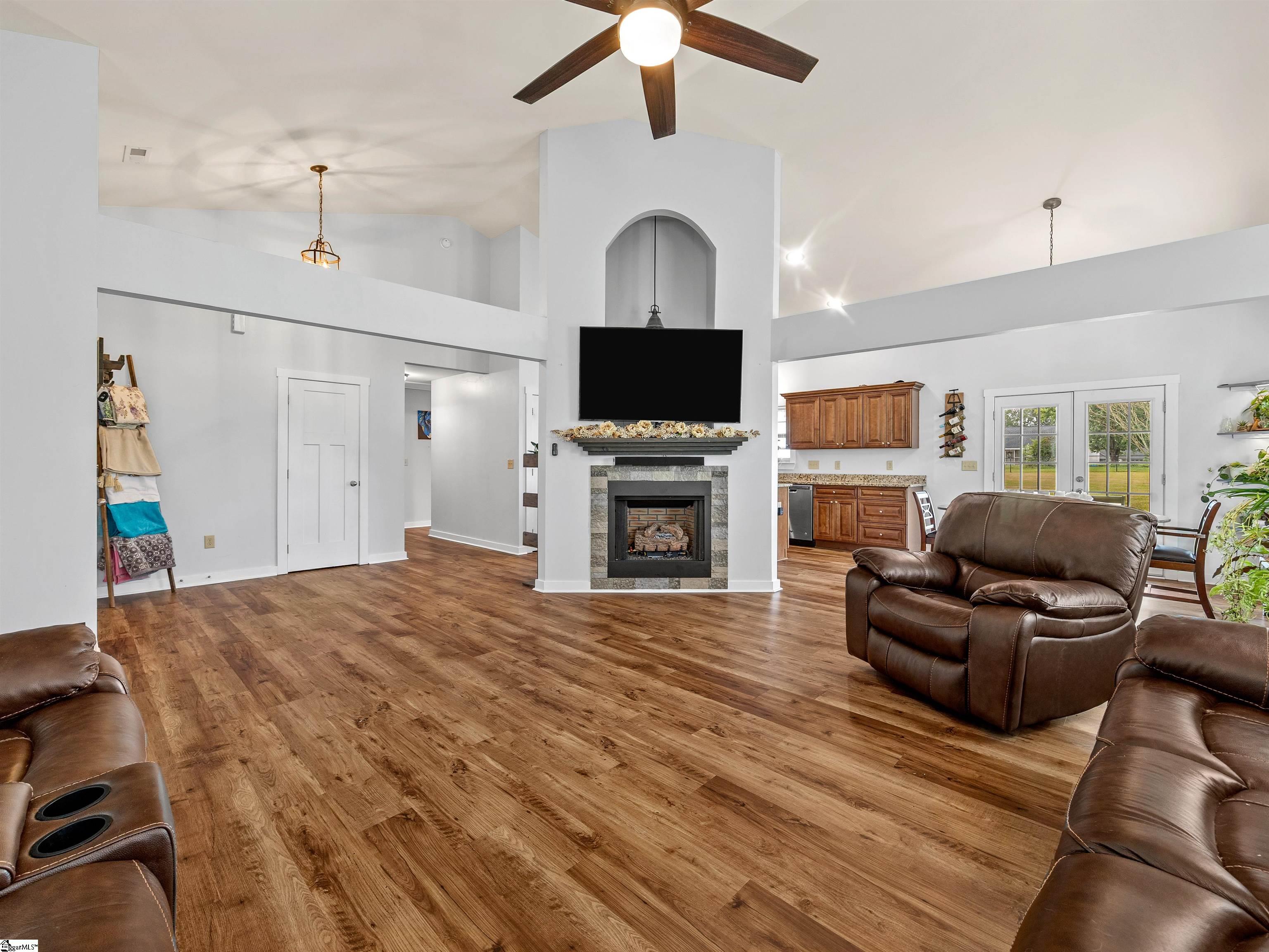 136 Manor House Lane
