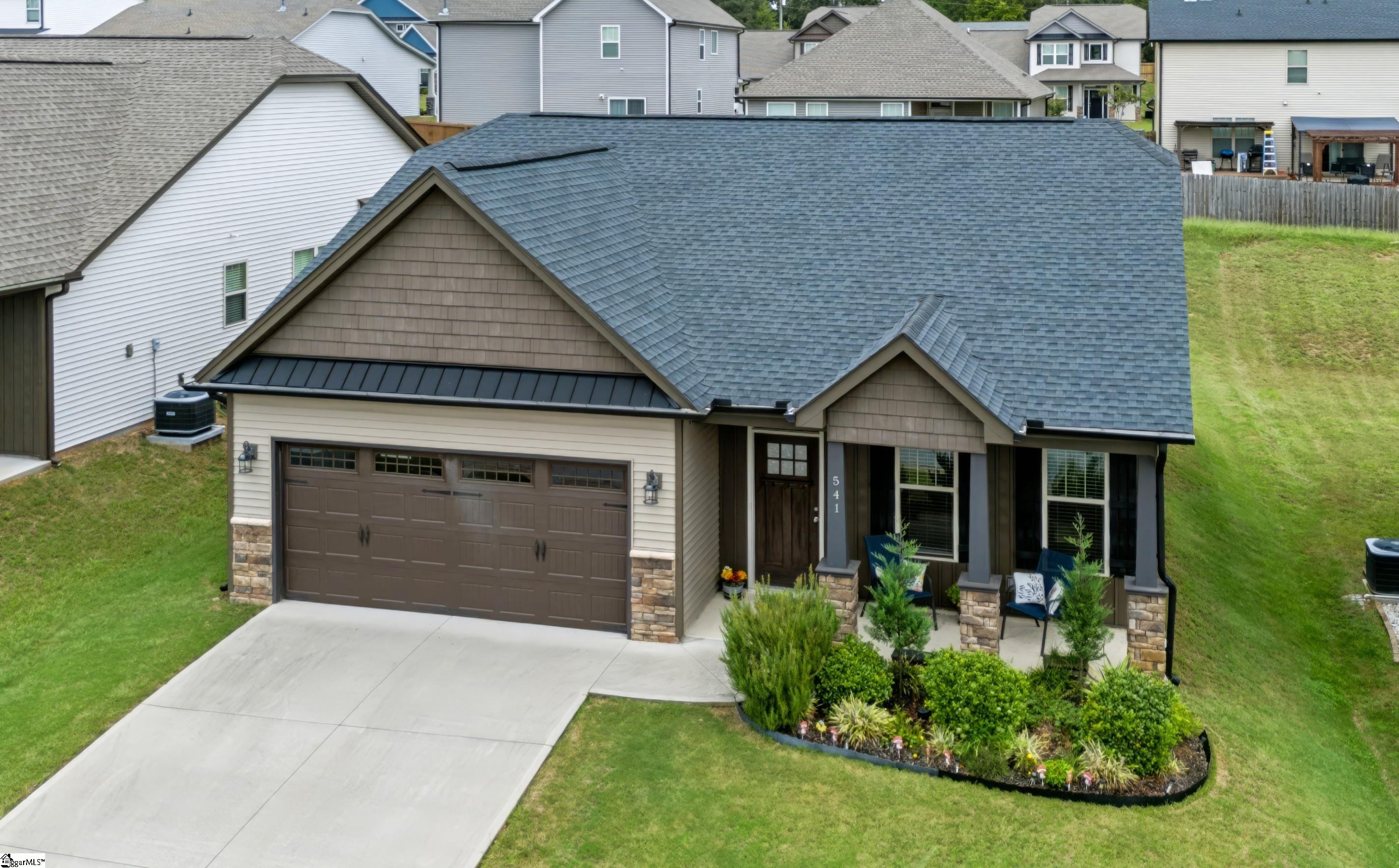 541 Chantry Lane