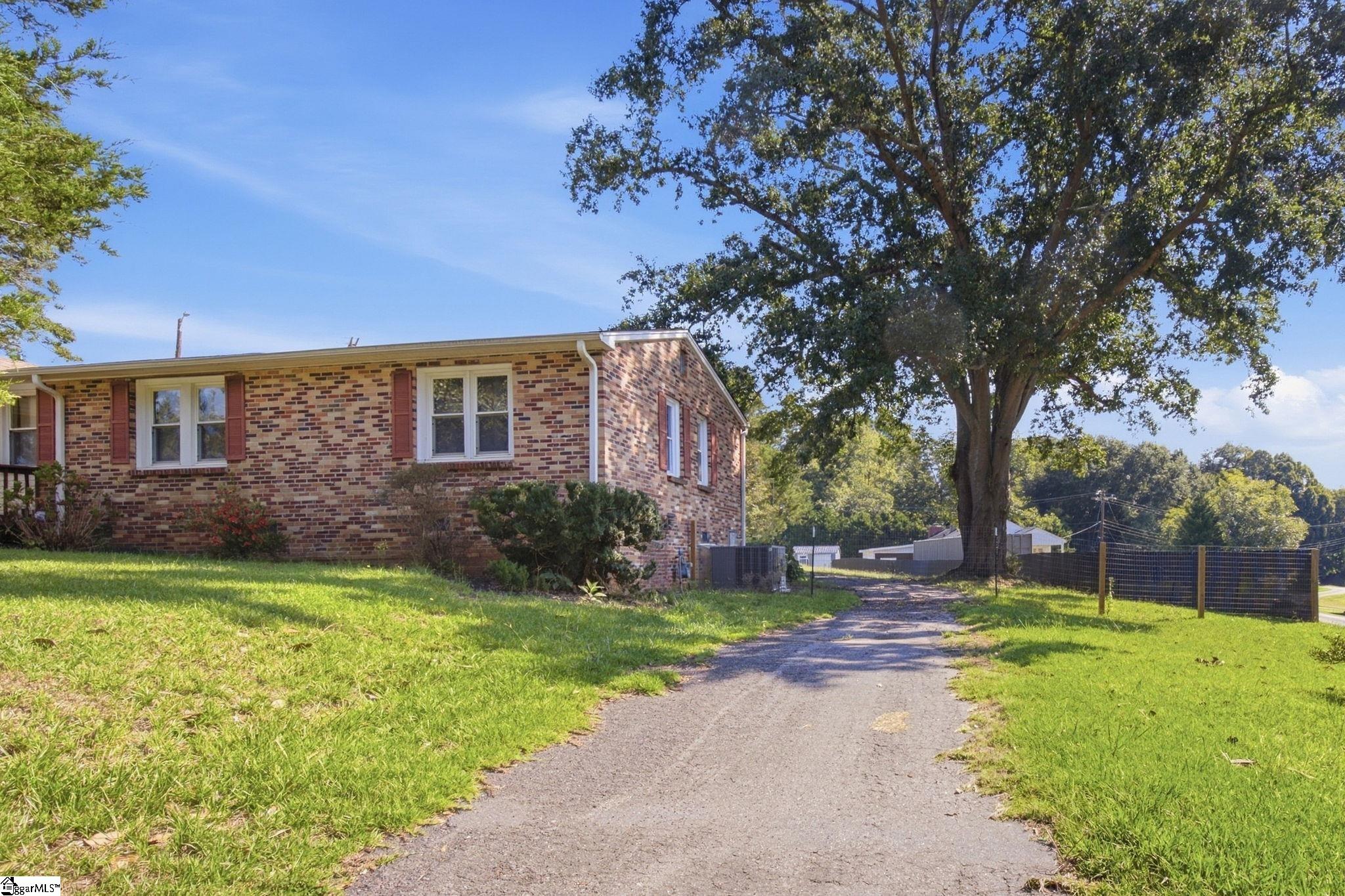 4 Fowler Street