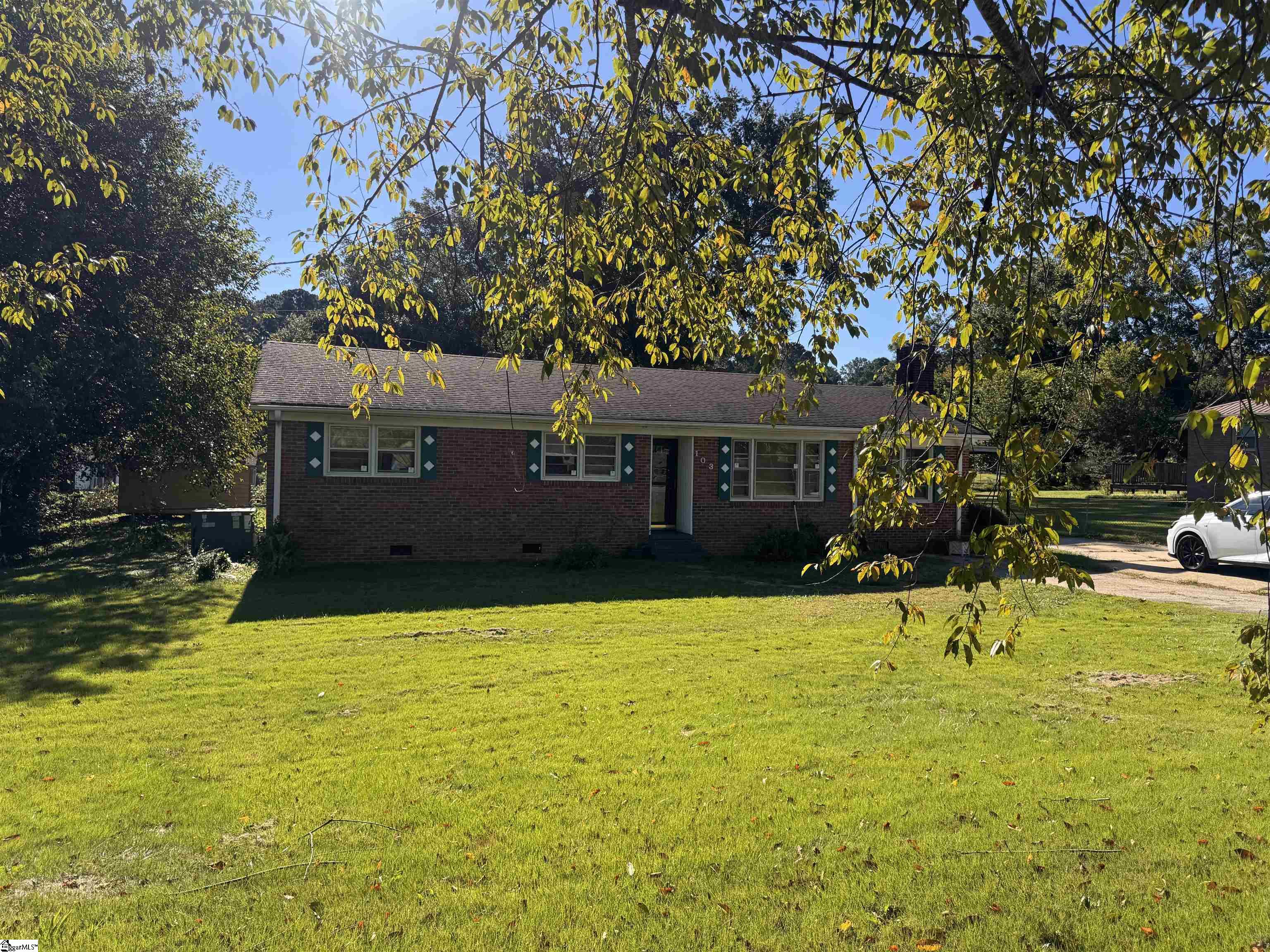 103 Edison Circle
