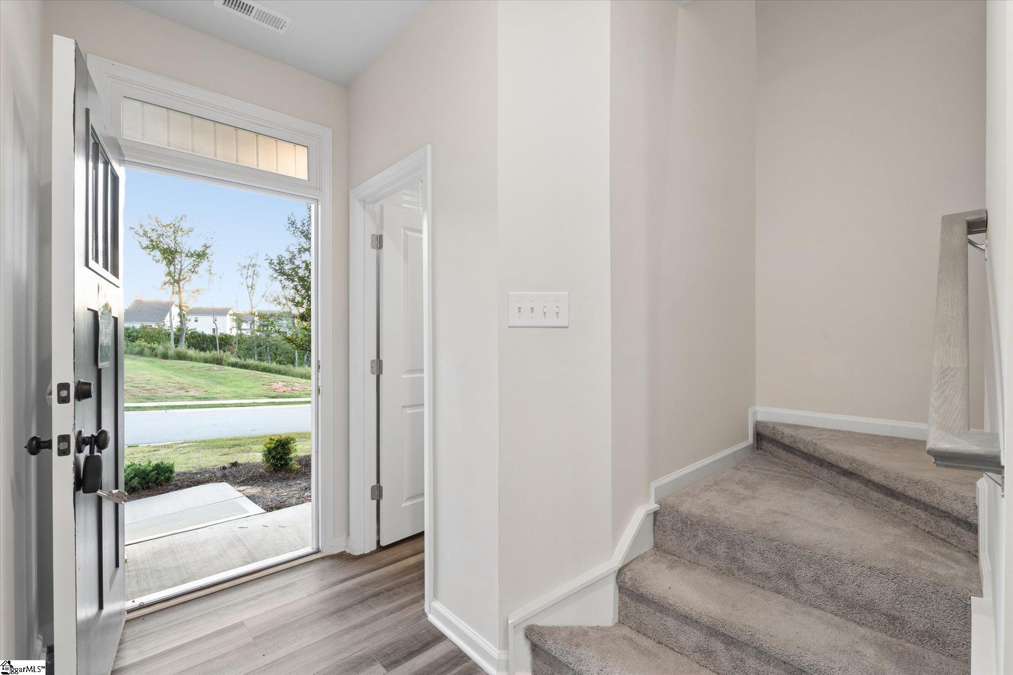 320 Compass Way