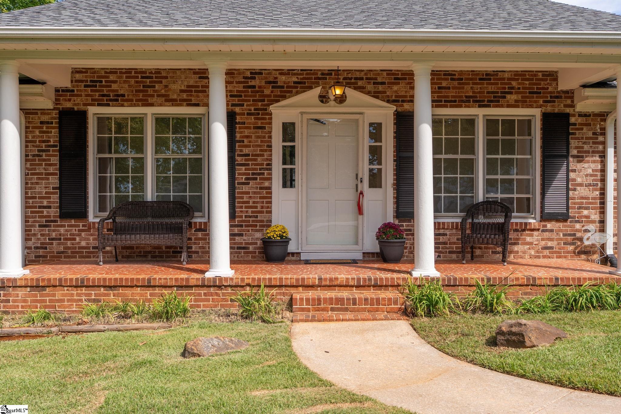 280 Henderson Road