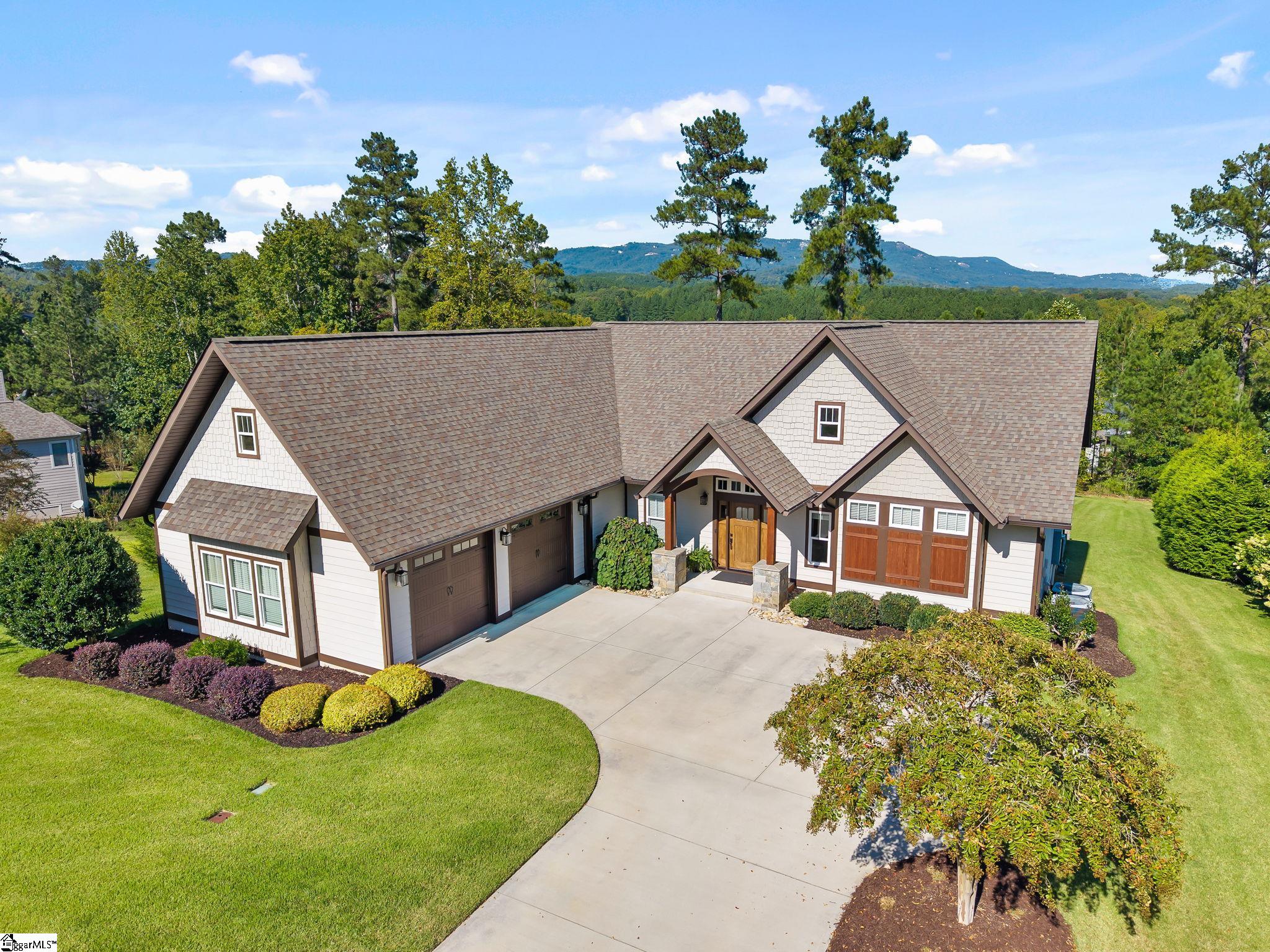 Photo 1 of Single family home for sale at 4 Tee Box Ln, Travelers Rest, SC 29690 | MLS# 1605525 | Listing updated on 2026-10-02