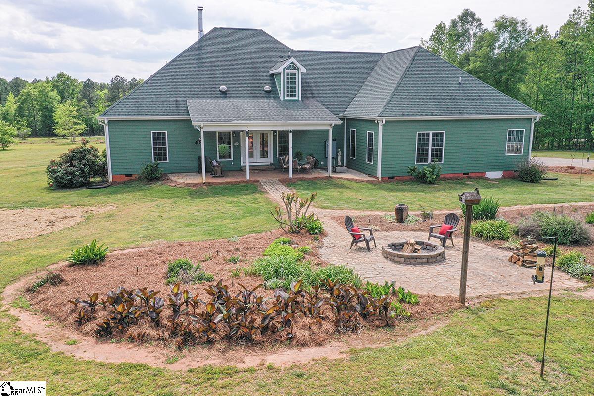 Photo 4 of Single family home for sale at 551 Chiply Rd, Greenwood, SC 29646 | MLS# 1605526 | Listing updated on 2026-10-01