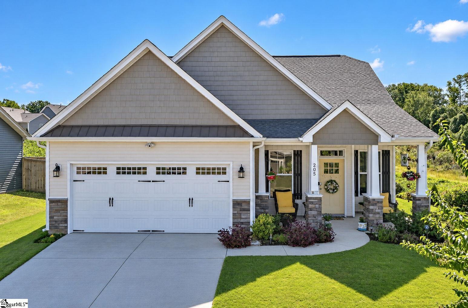 Single family home for sale at 205 Hillyer Ct, Greenville, SC 29617 | MLS# 1605548