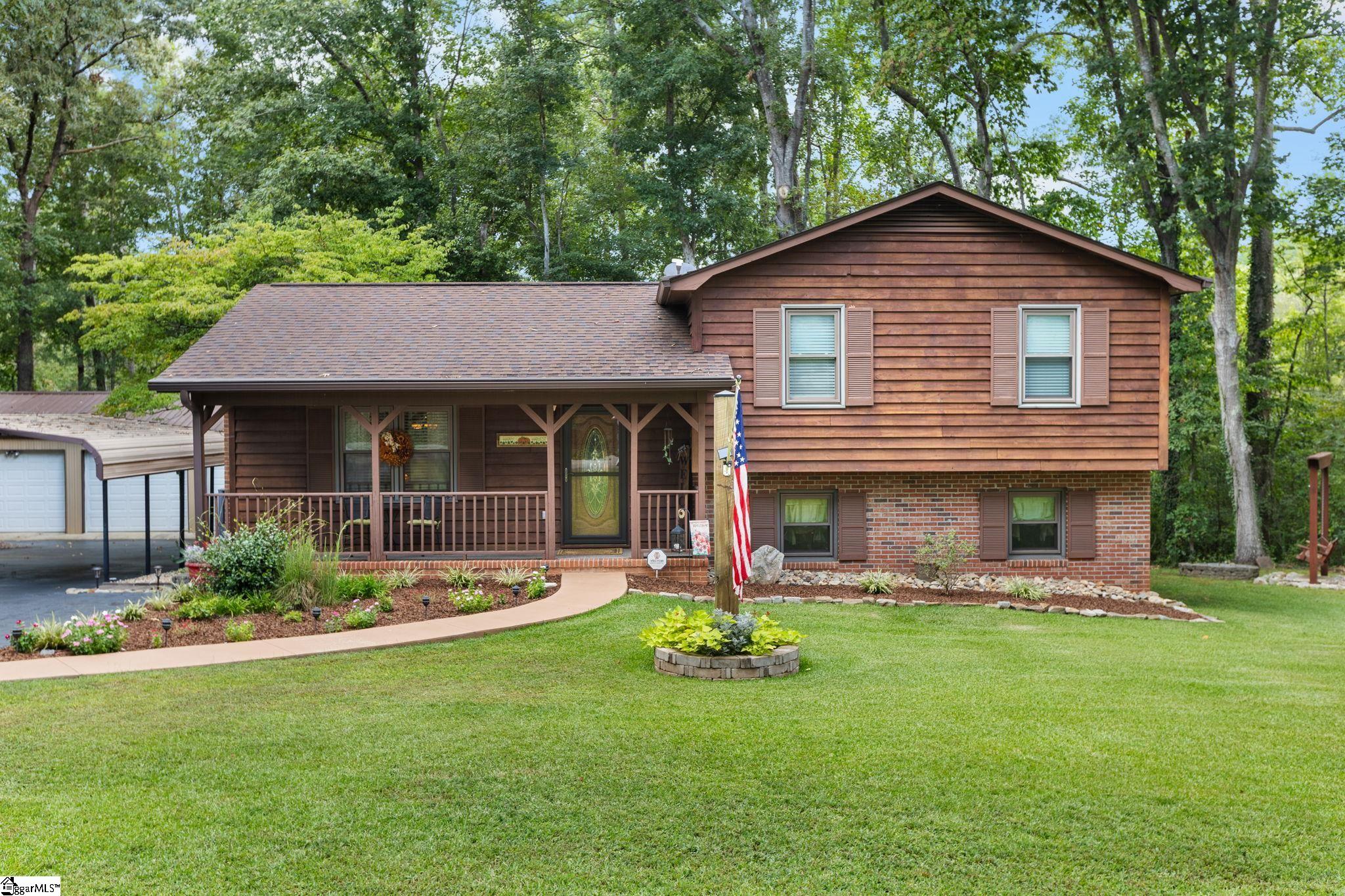 Photo 2 of Single family home for sale at 171 Venture Dr, Liberty, SC 29657 | MLS# 1605592 | Listing updated on 2026-10-02