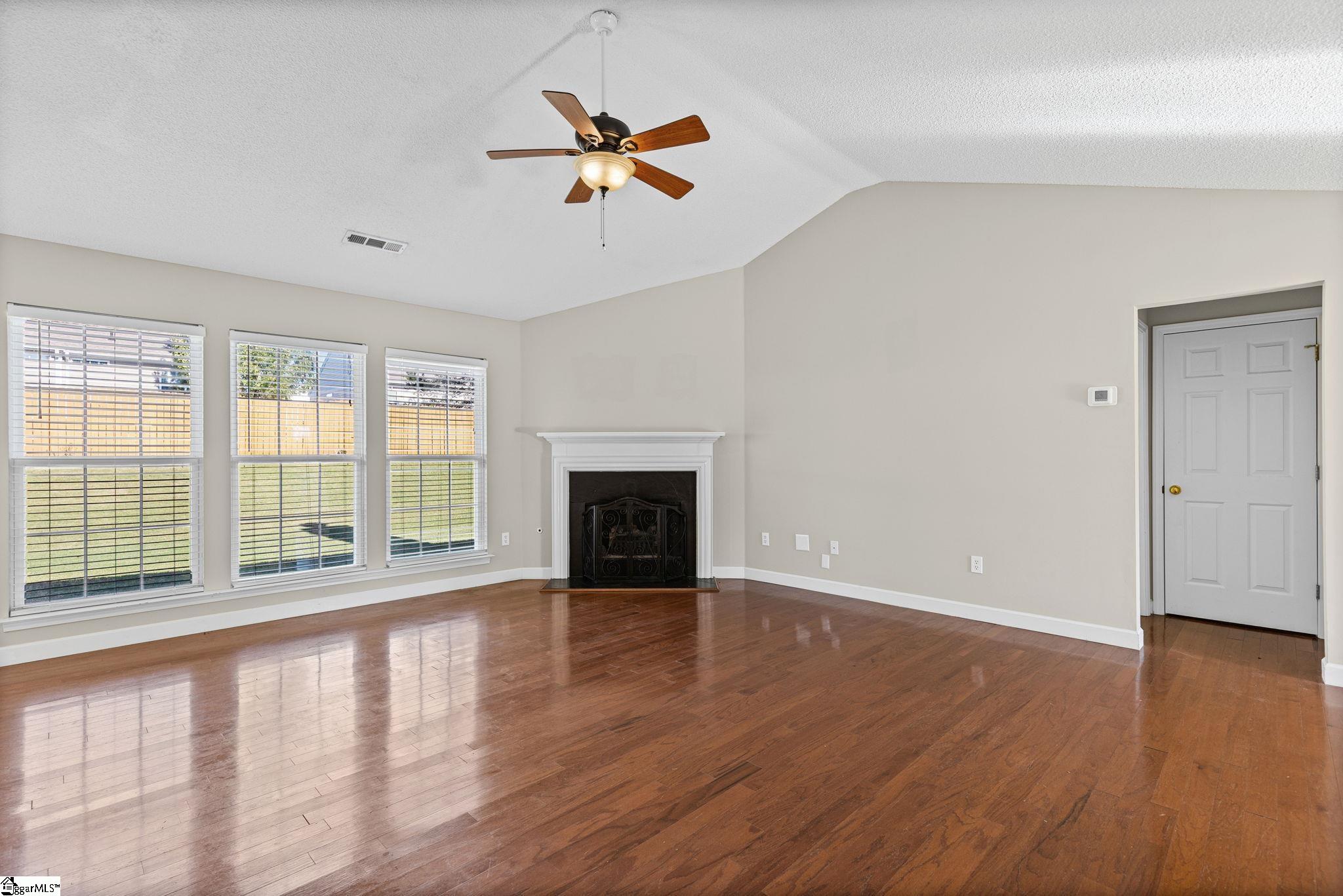 Photo 3 of Single family home for sale at 203 Woolridge Way, Greer, SC 29650 | MLS# 1605604 | Listing updated on 2026-10-03