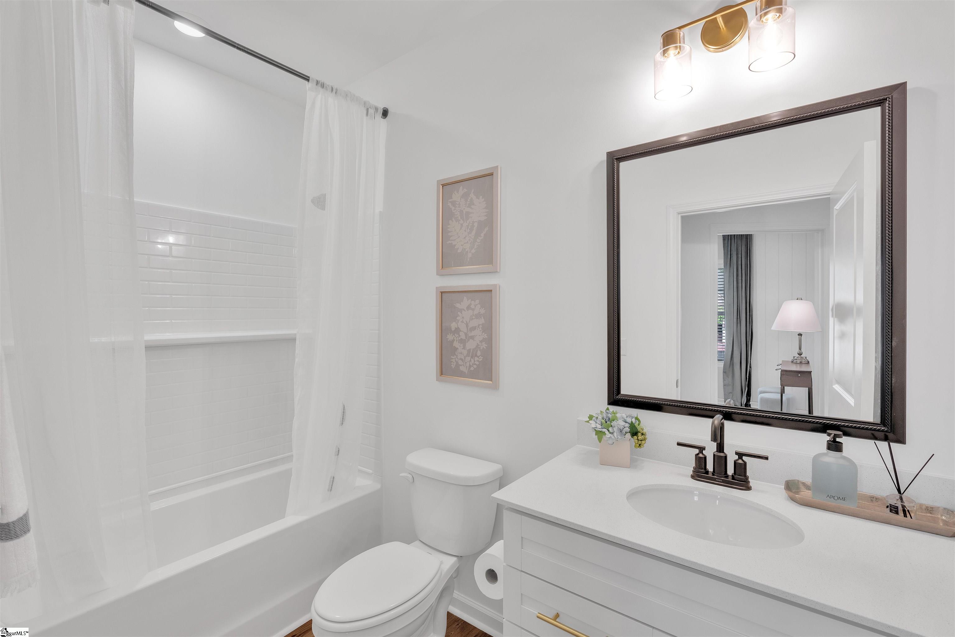 Photo 4 of Single family home for sale at 128 Hunter Ridge Dr #1, Boiling Springs, SC 29316 | MLS# 1605607 | Listing updated on 2026-10-02