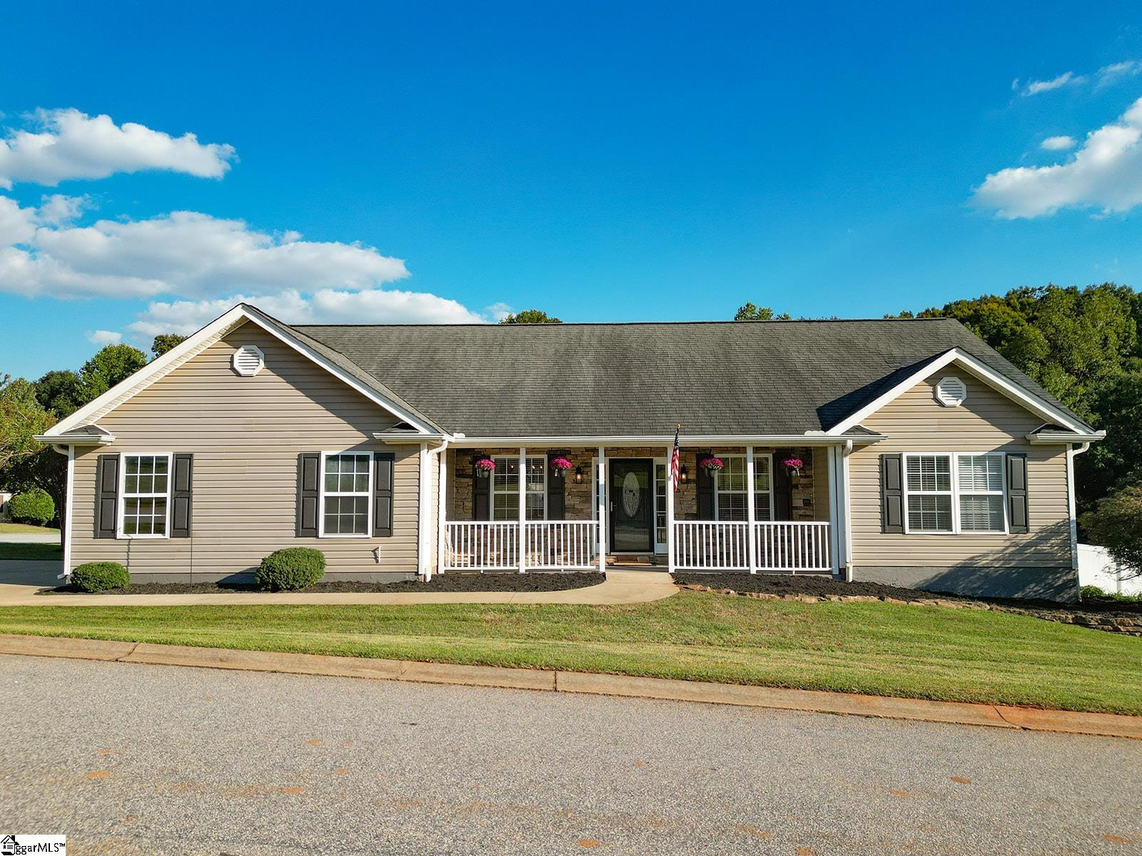 MLS #1605608 image #0