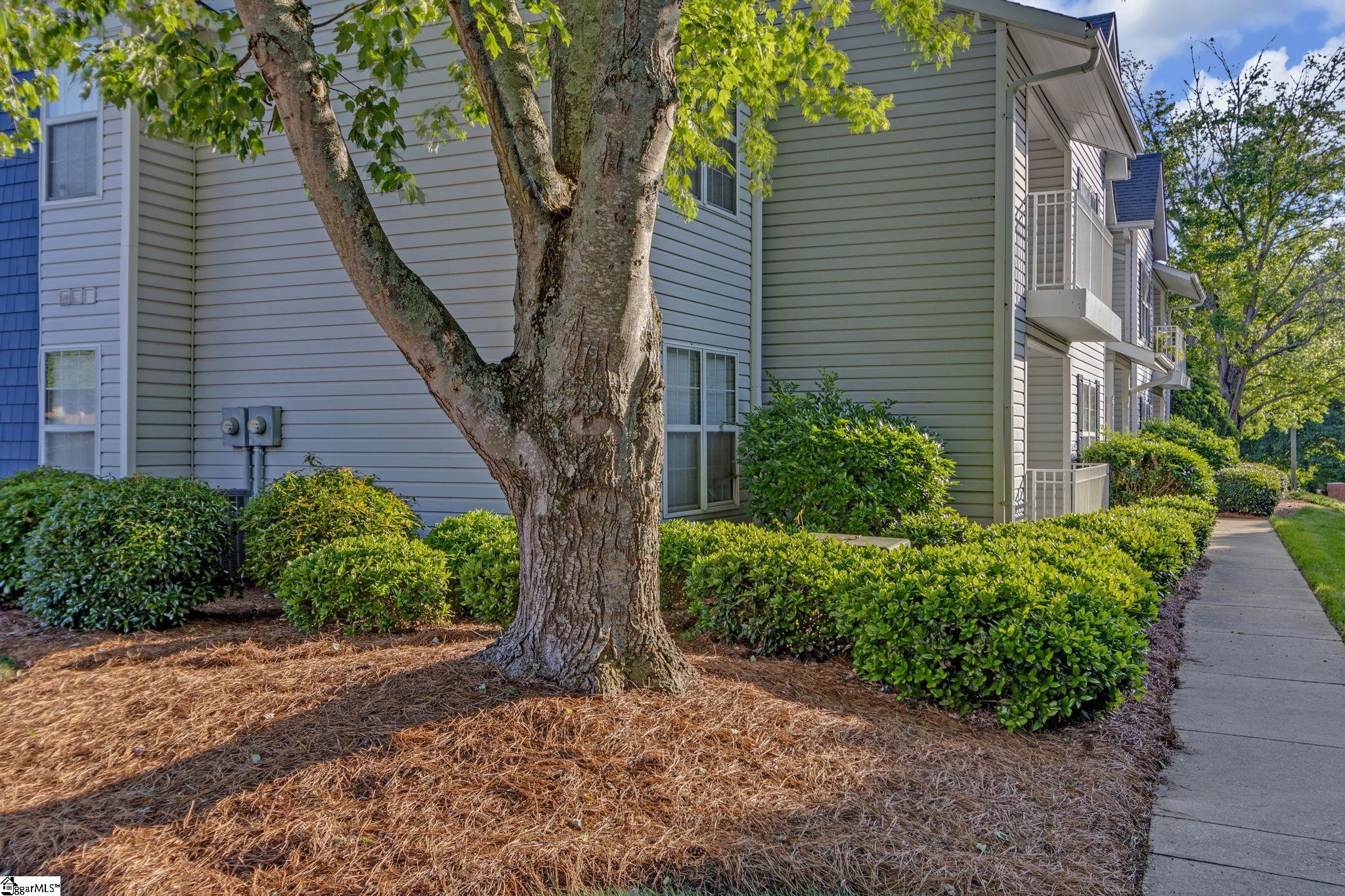 Photo 2 of Condo for sale at 4614 Old Spartanburg Rd #15, Taylors, SC 29687 | MLS# 1605619 | Listing updated on 2026-10-02