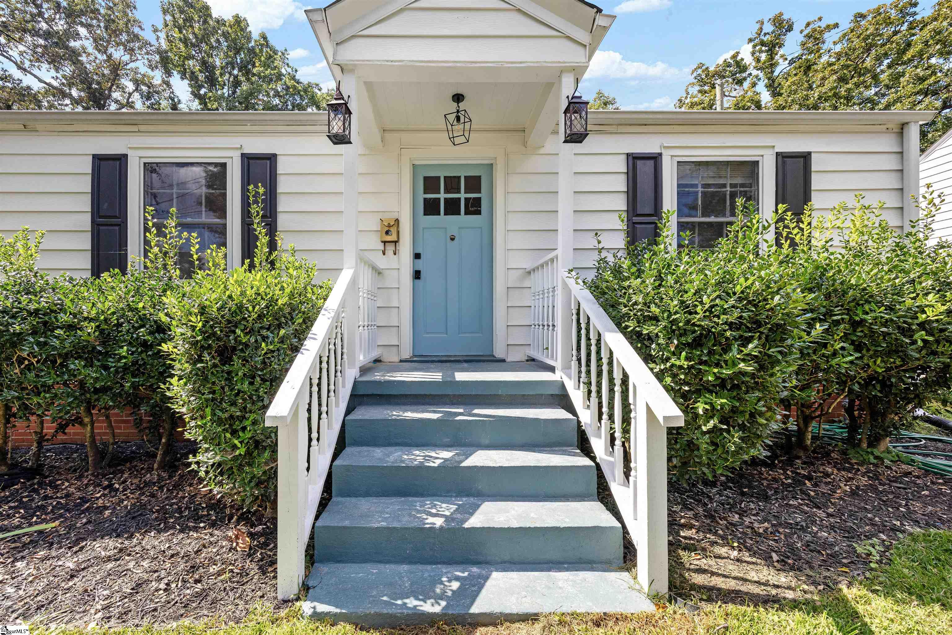 Photo 2 of Single family home for sale at 14 Tabor St, Greenville, SC 29609 | MLS# 1605628 | Listing updated on 2026-10-02