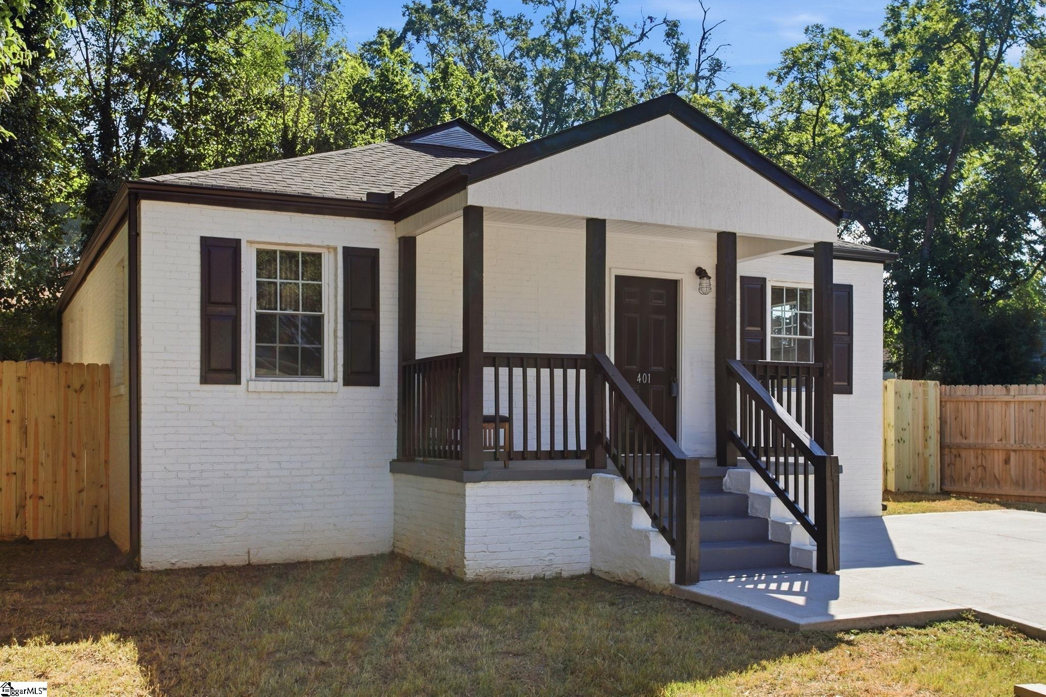 Single family home for sale at 401 Fair St, Greenville, SC 29609 | MLS# 1605652