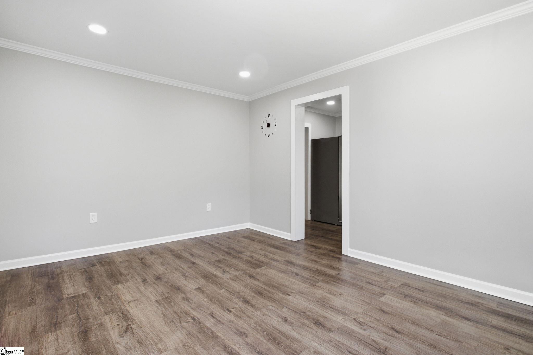 Photo 4 of Single family home for sale at 401 Fair St, Greenville, SC 29609 | MLS# 1605652 | Listing updated on 2026-10-03