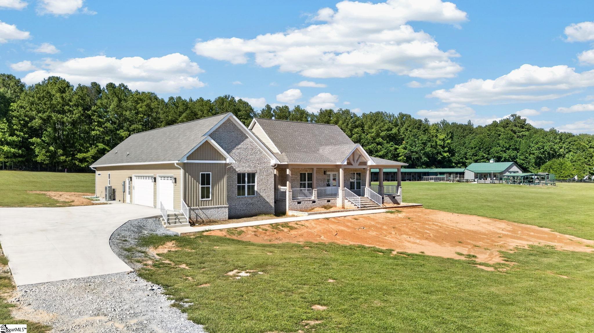 Photo 3 of Single family home for sale at 406 Casey Rd, Woodruff, SC 29388 | MLS# 1605660 | Listing updated on 2026-10-03