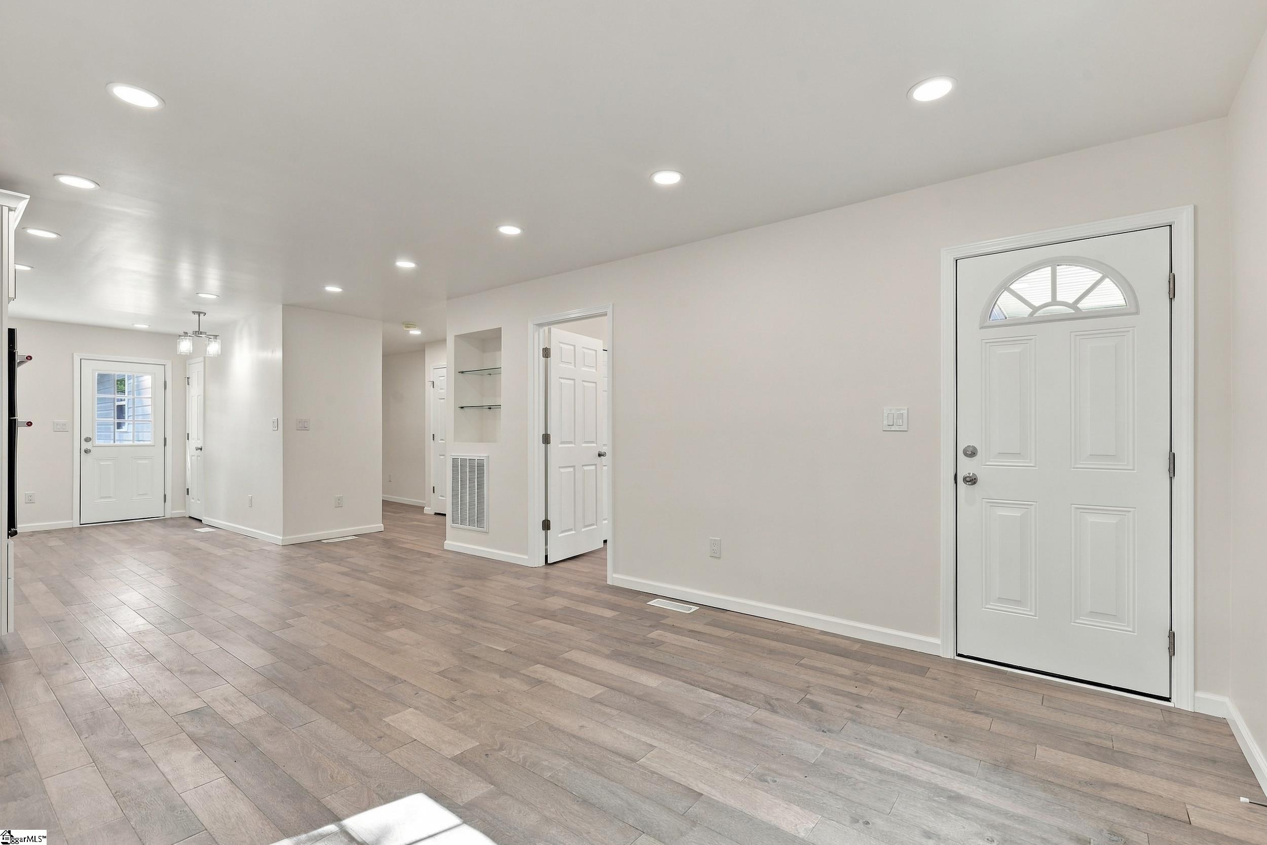 Photo 3 of Single family home for sale at 140 Simpson Ave, Woodruff, SC 29388 | MLS# 1605681 | Listing updated on 2026-10-04