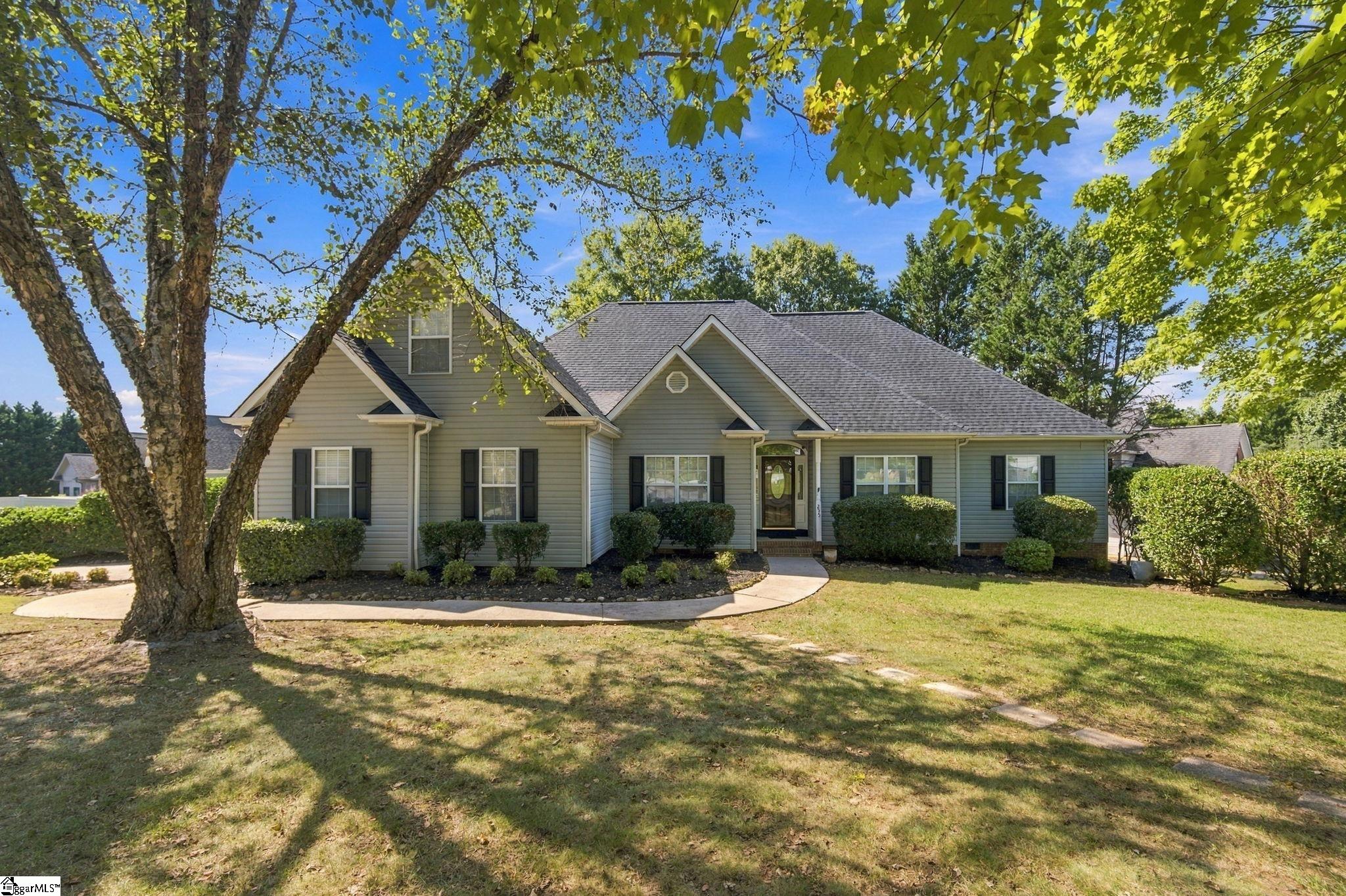 Single family home for sale at 255 Wood River Way, Taylors, SC 29687 | MLS# 1605682