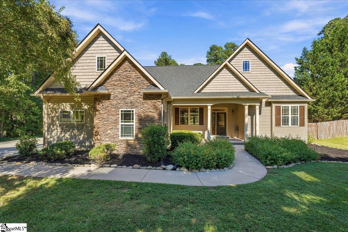 Photo 1 of Single family home for sale at 101 C And S Dr, Greer, SC 29651 | MLS# 1605684 | Listing updated on 2026-10-04