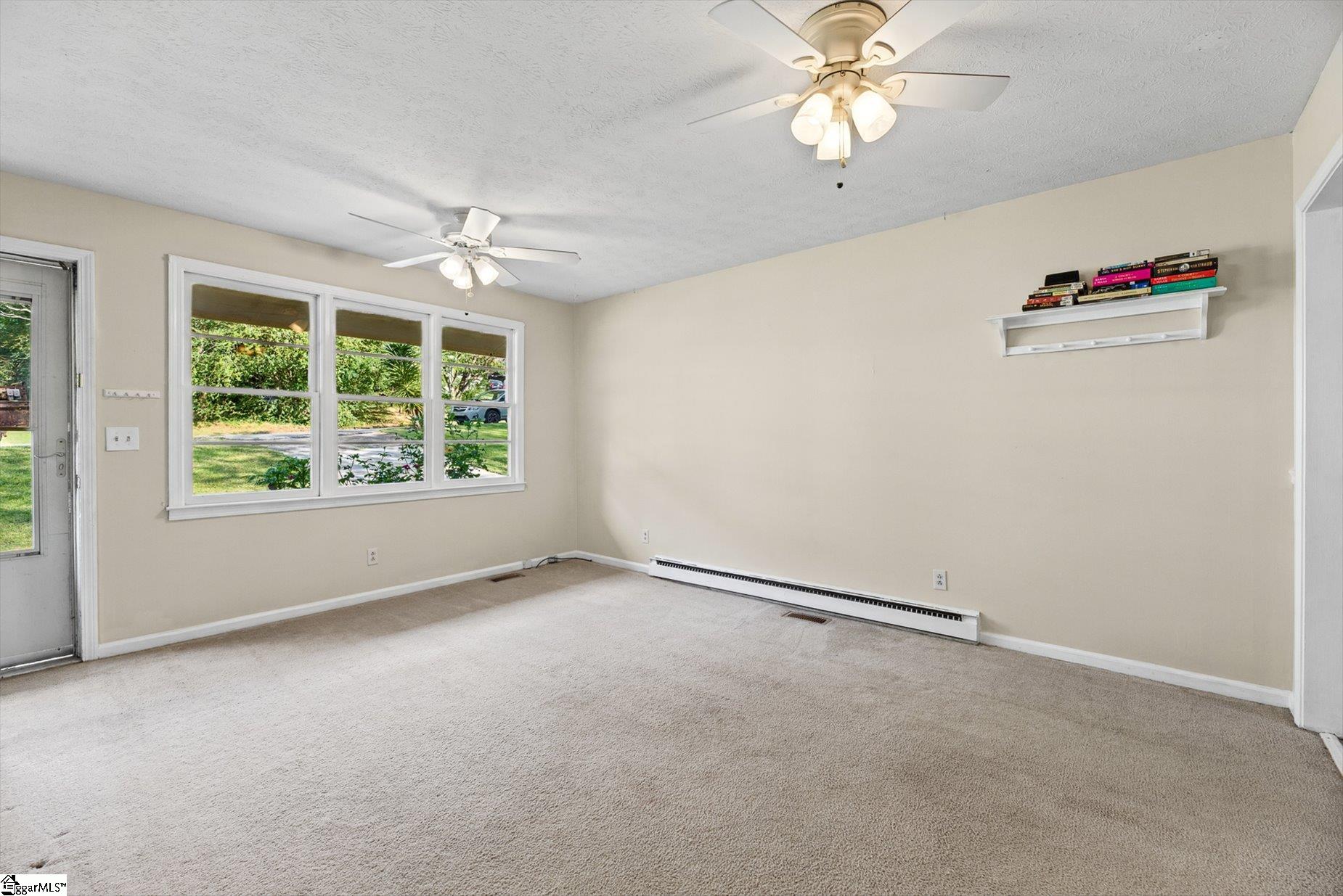 Photo 4 of Single family home for sale at 48 Carriage Dr, Greenville, SC 29609 | MLS# 1605696 | Listing updated on 2026-10-04