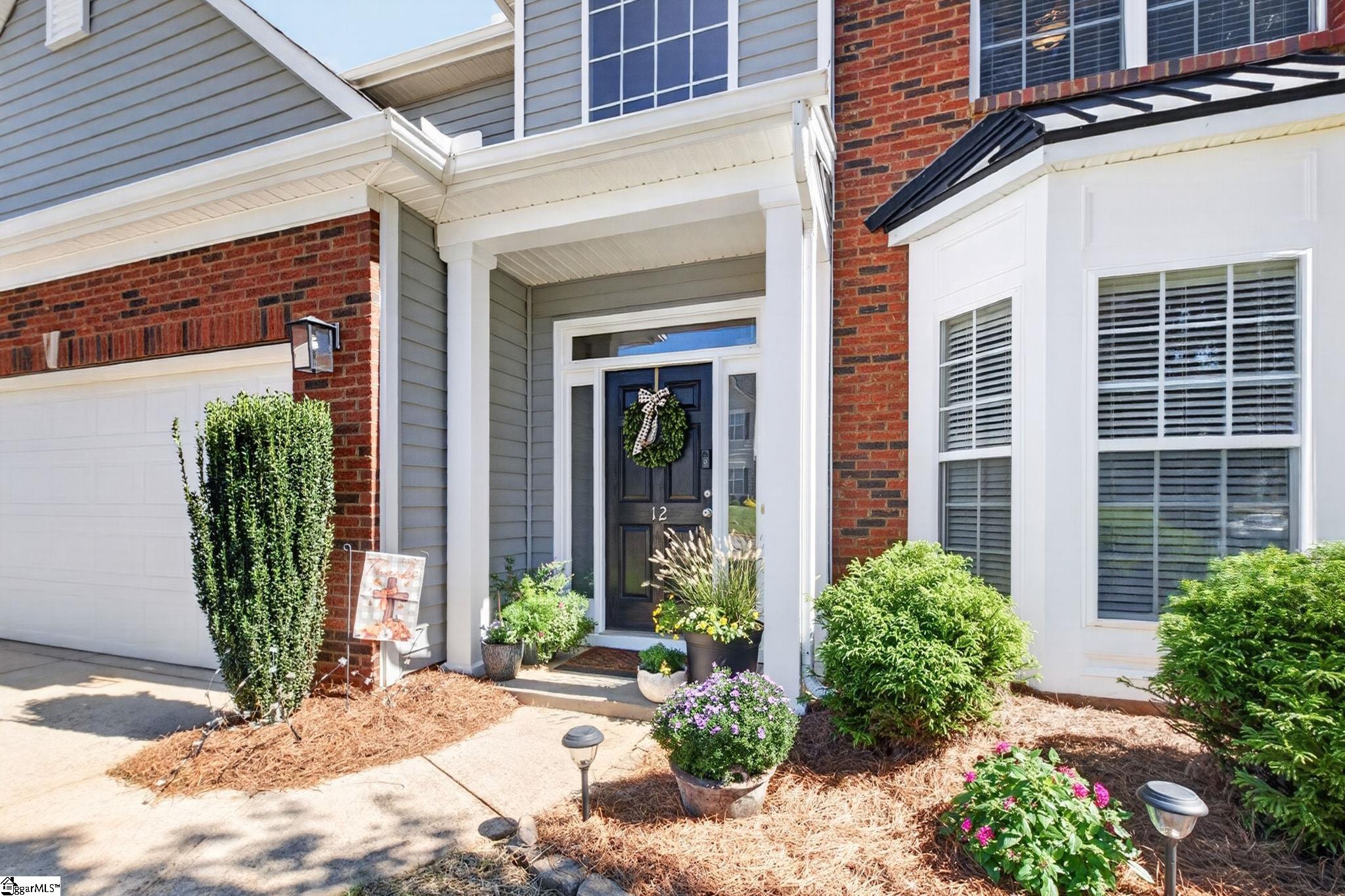 Photo 3 of Single family home for sale at 12 Shale Ct, Greenville, SC 29607 | MLS# 1605720 | Listing updated on 2026-10-05