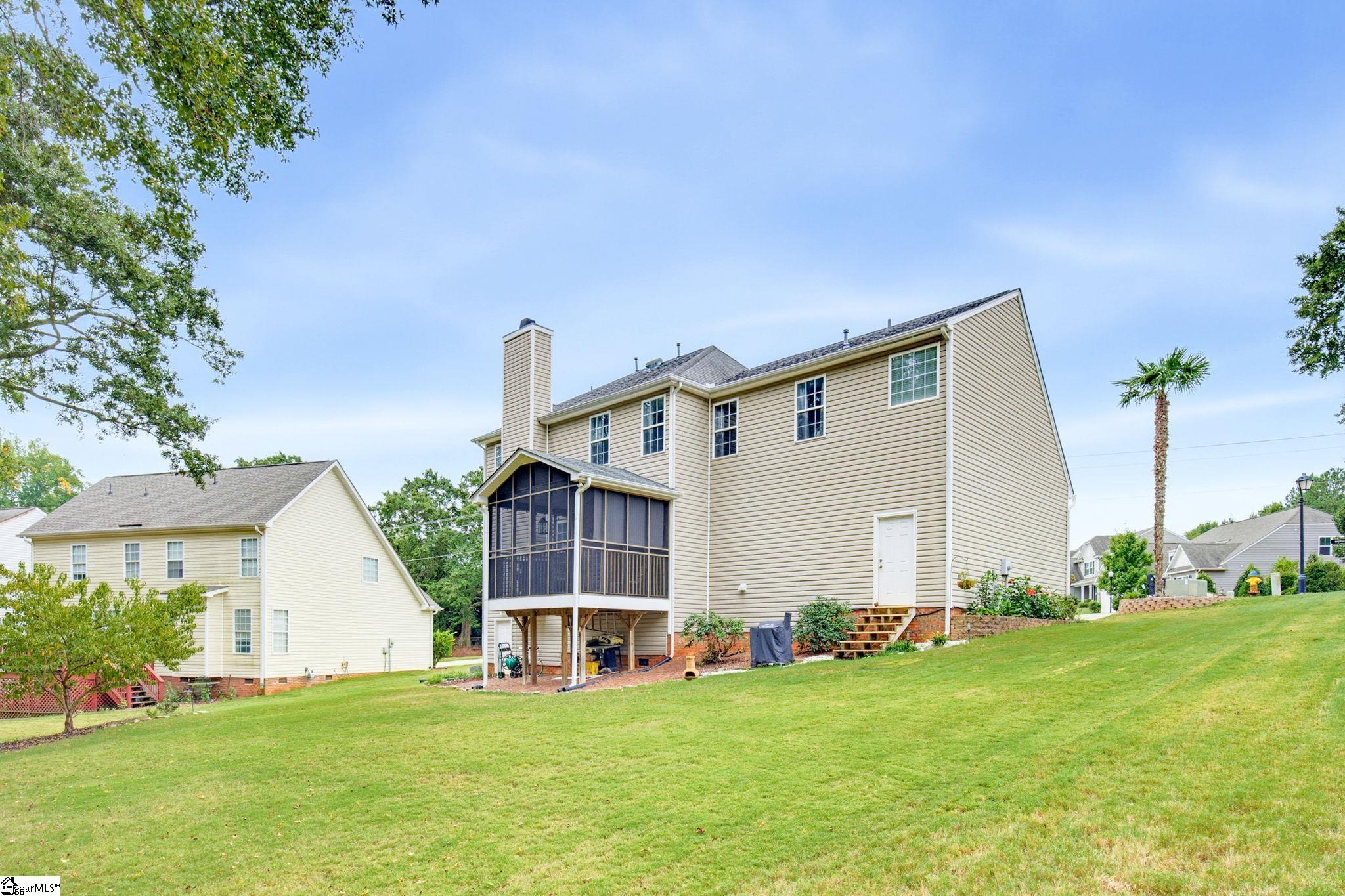 Photo 2 of Single family home for sale at 500 Summerridge Ct, Simpsonville, SC 29681 | MLS# 1605723 | Listing updated on 2026-10-05