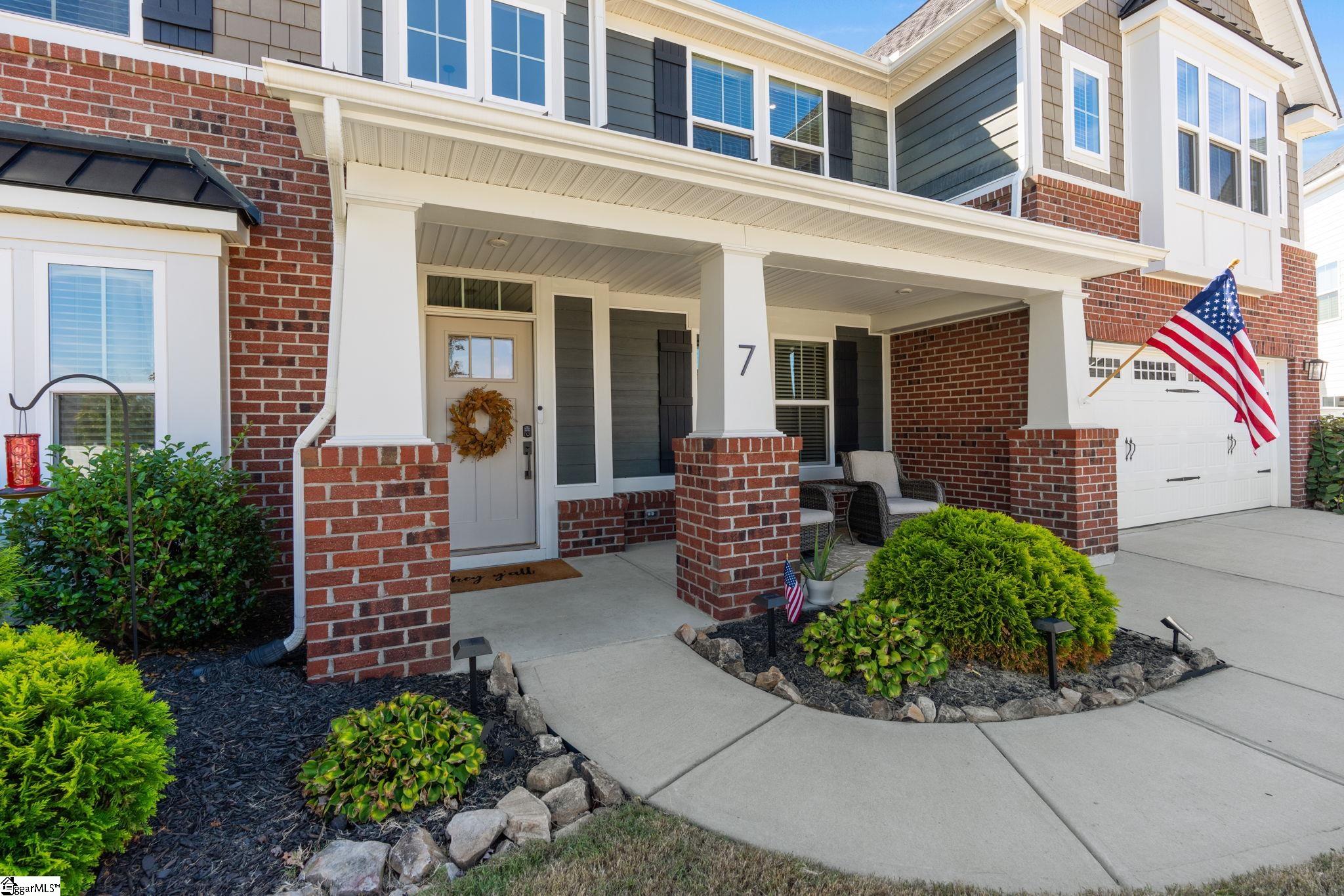 Photo 3 of Single family home for sale at 7 Inka Ct, Greenville, SC 29607 | MLS# 1605750 | Listing updated on 2026-10-05